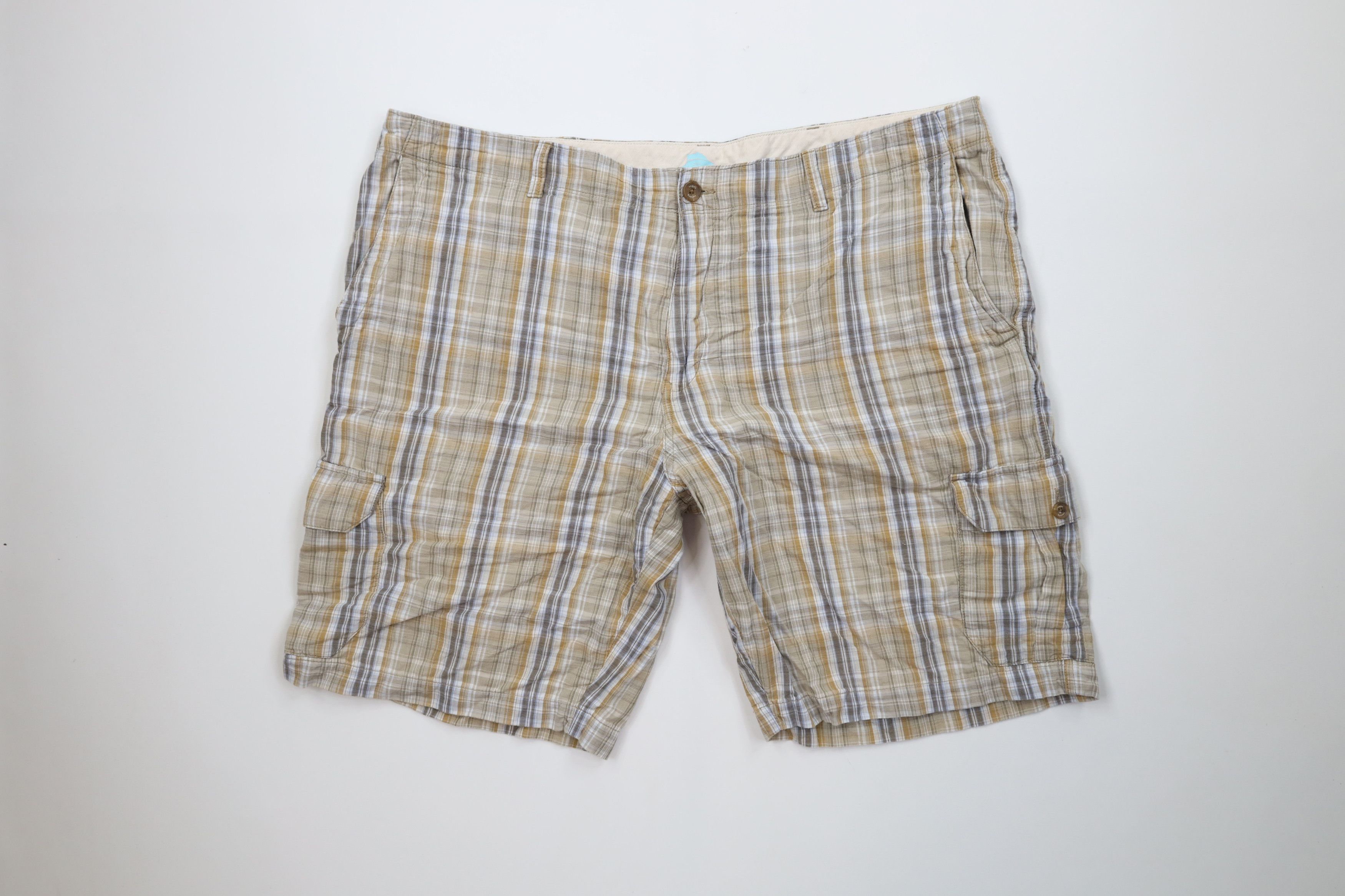 Tommy Bahama Vintage Tommy Bahama Earth Tone Plaid Cargo Shorts Cotton Size US 44 / EU 60 - 1 Thumbnail