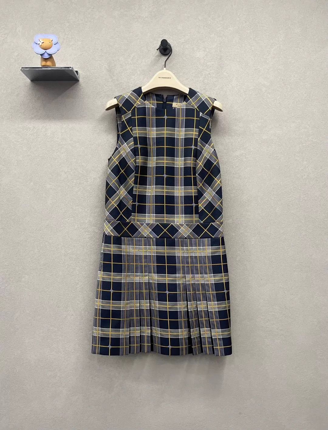 Burberry Burberry Check Dress Women's UK6 Size S / US 4 / IT 40 - 1 Thumbnail
