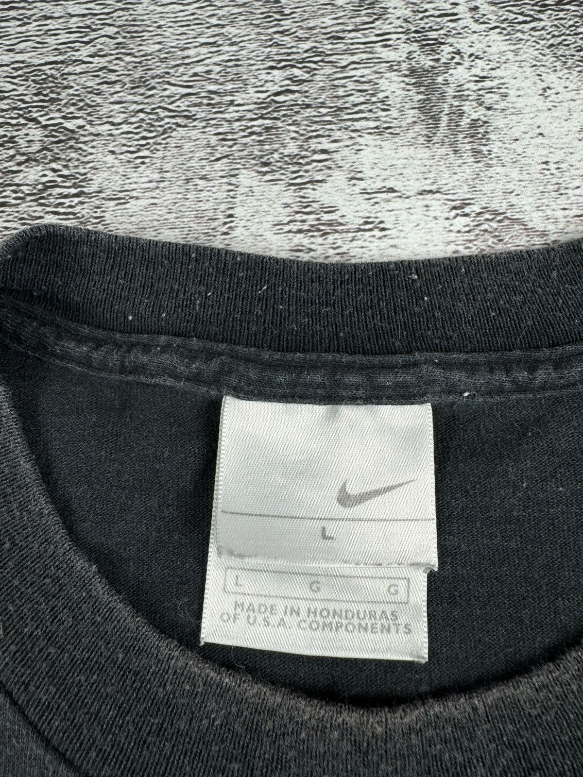 Nike Vintage 90S Nike Orlando Swoosh Distressed Faded T Shirt Tee Size US L / EU 52-54 / 3 - 9 Thumbnail