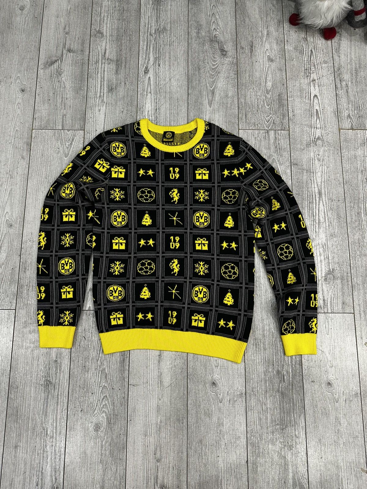 Other Borussia Dortmund BVB Christmas Jumper 2022 Size US M / EU 48-50 / 2 - 1 Thumbnail