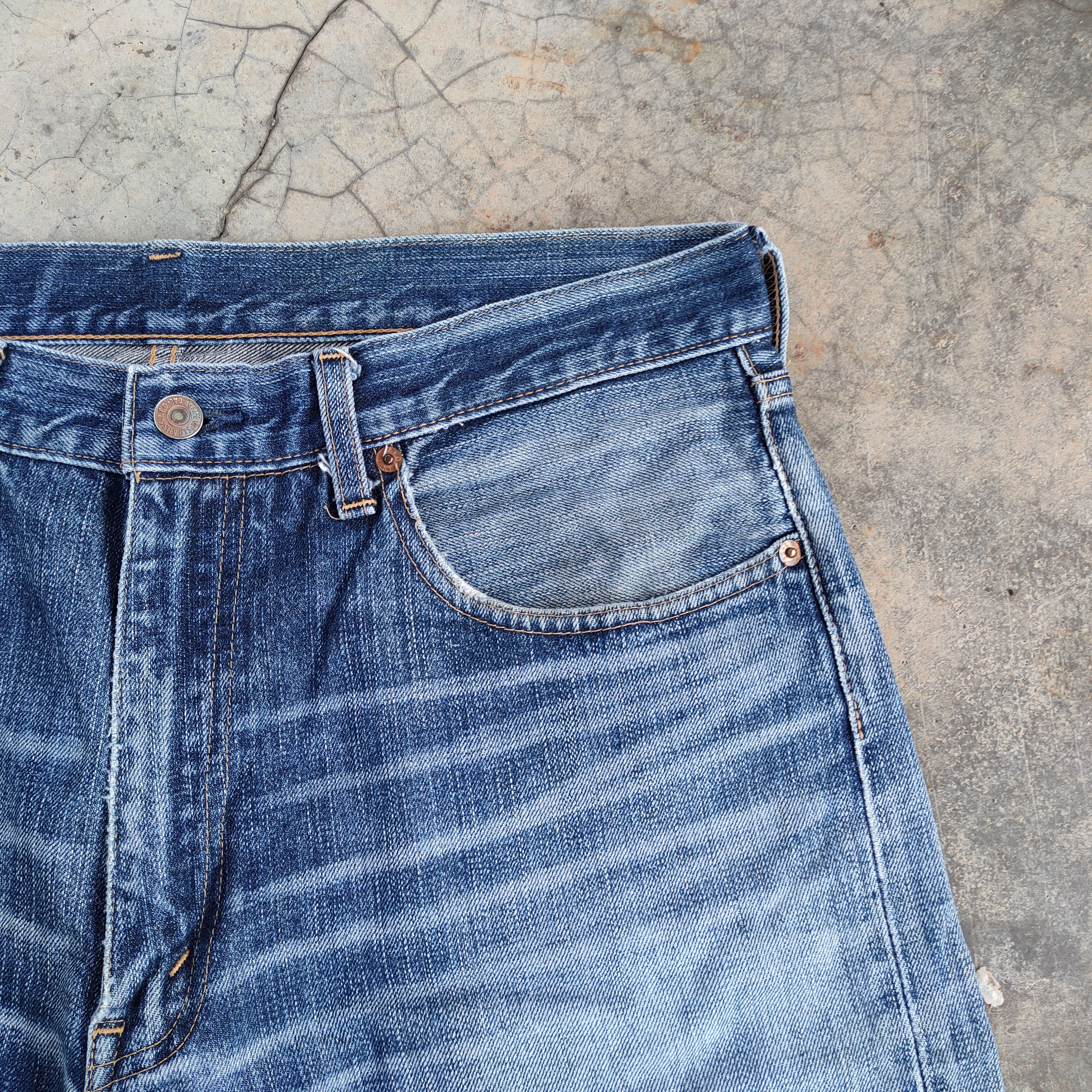 Levi's Vintage Clothing VINTAGE LEVI' STRAUSS 510 FADED RIPPED JEANS DENIM PANTS Size US 36 / EU 52 - 6 Thumbnail