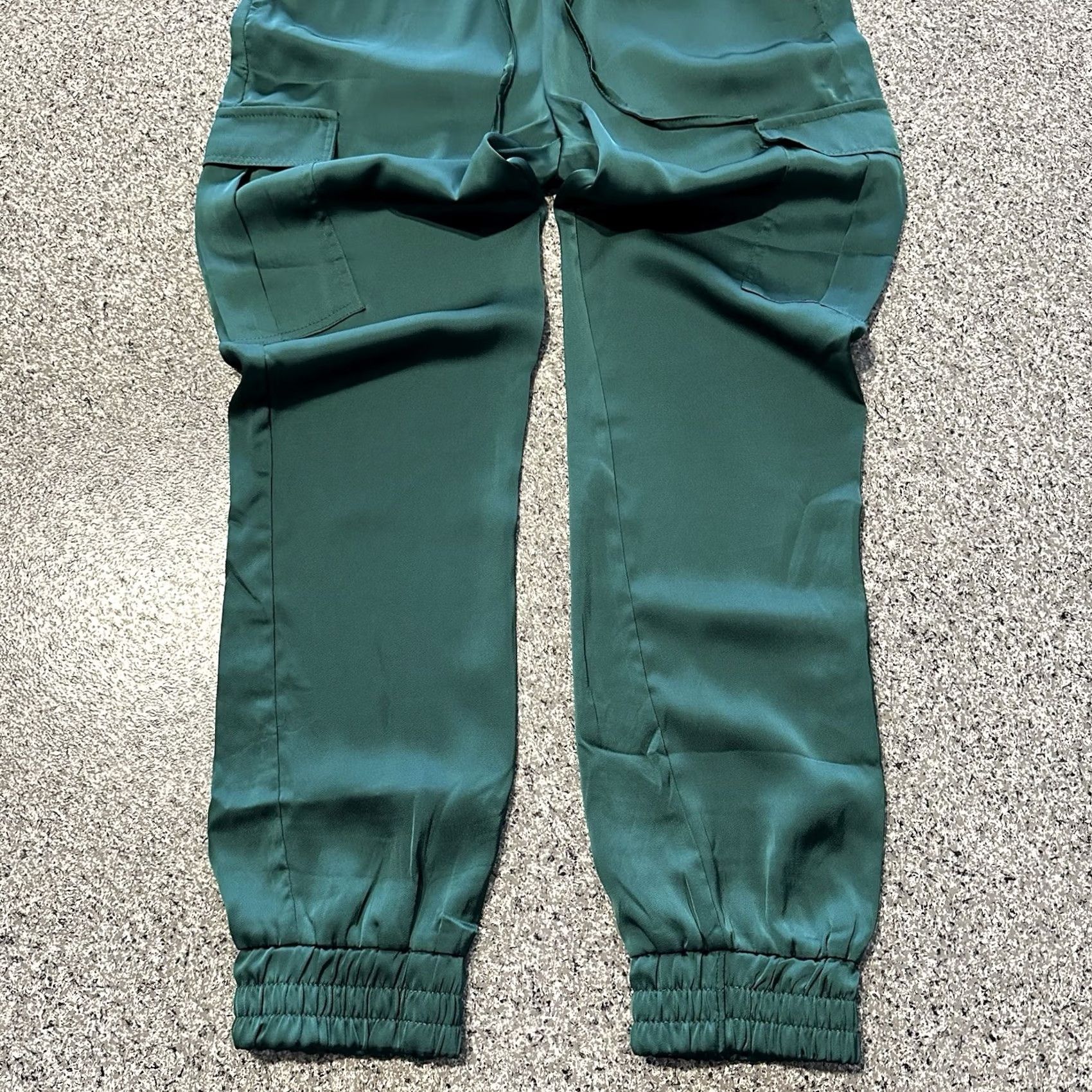 Vintage francesca's Green Satin Cargo Joggers Pants Womens S 27x28 Drawstring Pockets Size 27" / US 4 / IT 40 - 3 Thumbnail