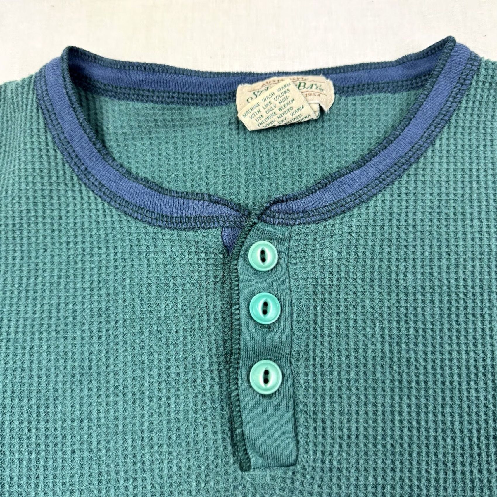 Vintage VINTAGE St Johns Bay Henley Shirt Adult Large Green Hipster Punk Outdoor Classic 90s Mens Size US L / EU 52-54 / 3 - 3 Thumbnail