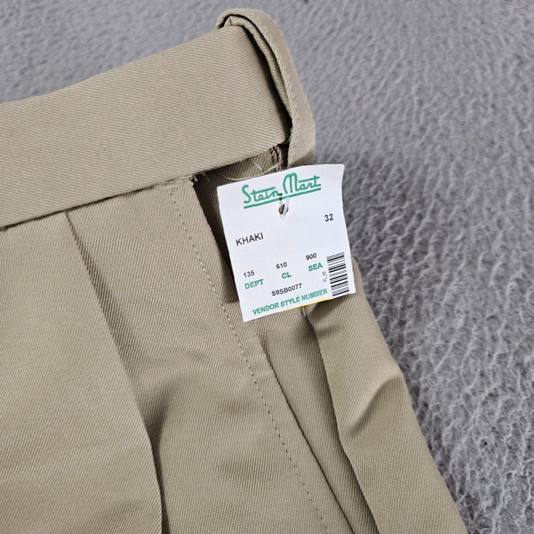 Savane Savane Shorts Mens 32 Khaki Tan Classic Chino Golf Pleated Microfiber Preppy Size US 32 / EU 48 - 2 Thumbnail