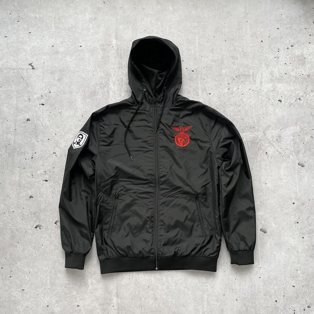 Vintage Vintage SL Benfica football rain jacket y2k Size US L / EU 52-54 / 3 - 13 Thumbnail