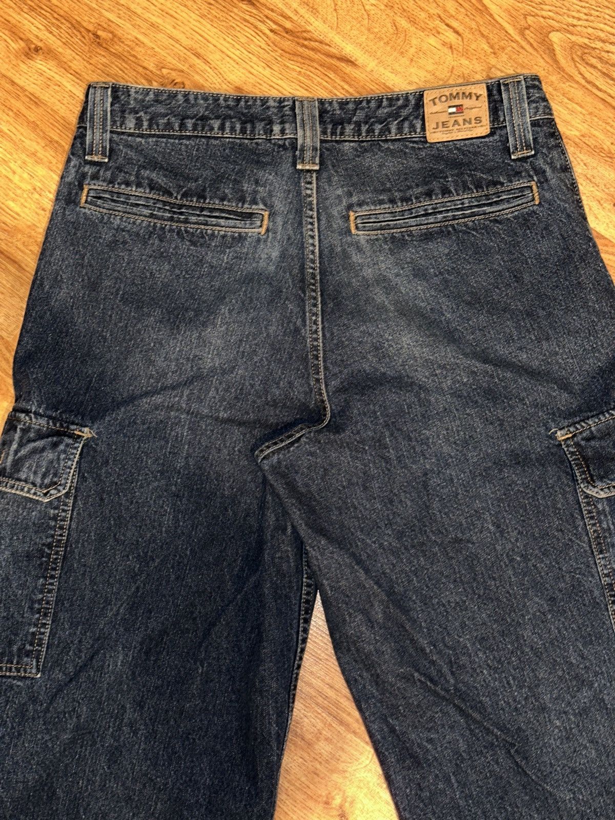 Tommy Hilfiger × Vintage Y2K TOMMY HILFIGER Baggy Rave Cargo Jeans 33x31 Size US 33 - 6 Thumbnail