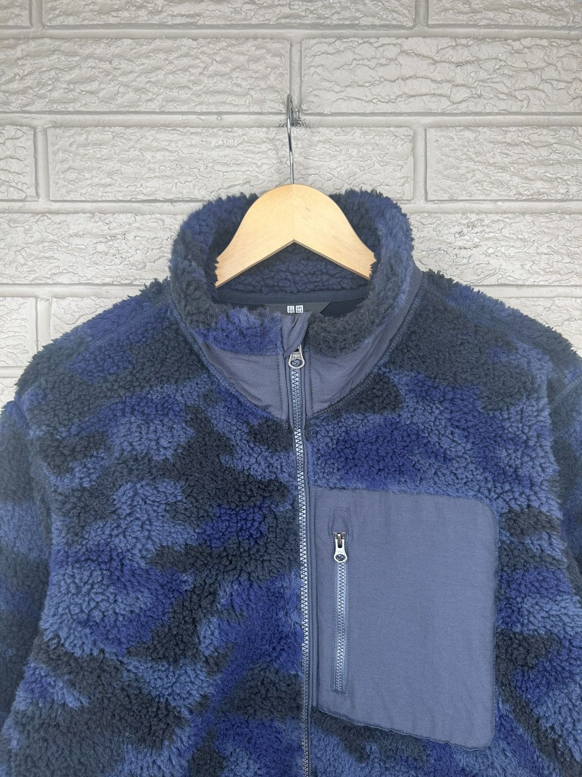 Uniqlo Uniqlo Deep Pile Blue Camo Sherpa Fleece Jacket Size US L / EU 52-54 / 3 - 4 Thumbnail