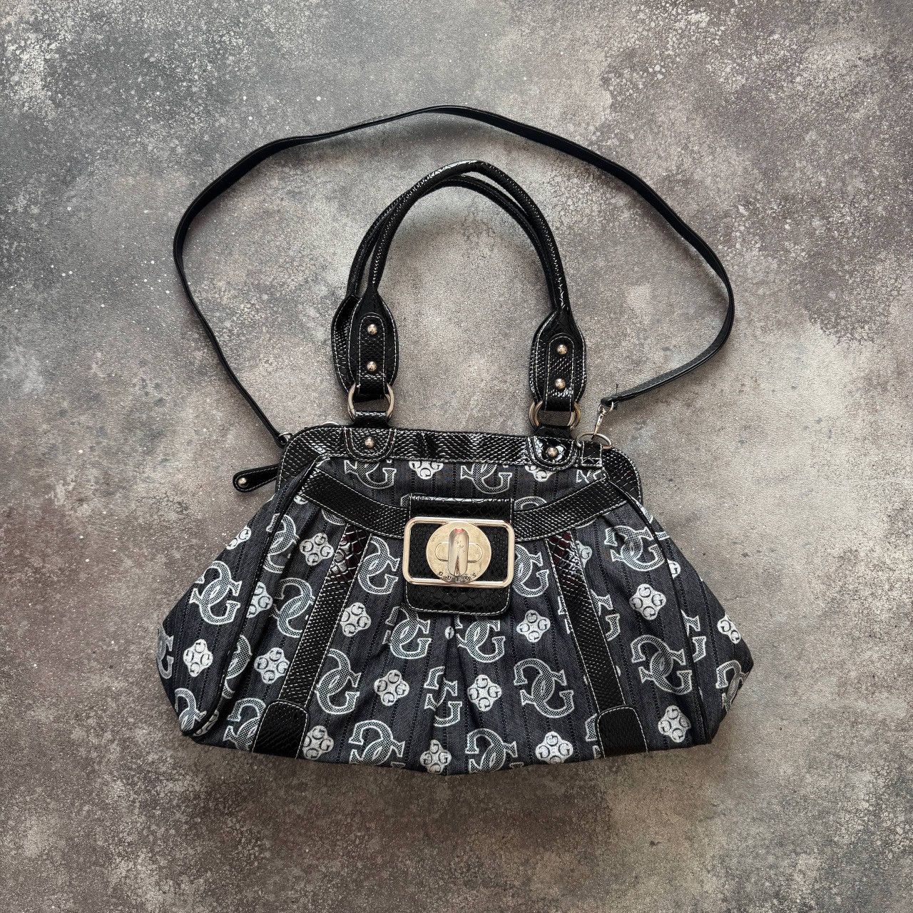 Guess 2000’s Guess Vintage Monorgam Logo Shoulder Bag Size ONE SIZE - 1 Thumbnail