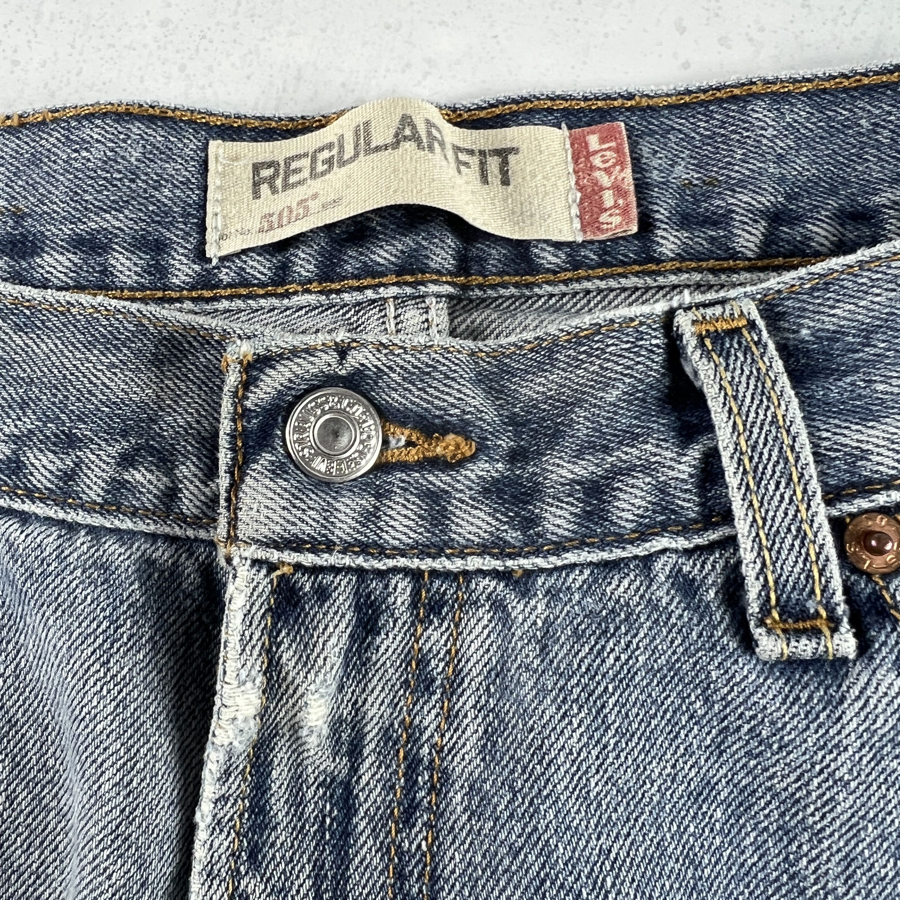 Levi's × Vintage Y2K Levi's Jean Shorts 505 Faded Cut Off Cotton Denim Jorts Size US 35 - 5 Thumbnail