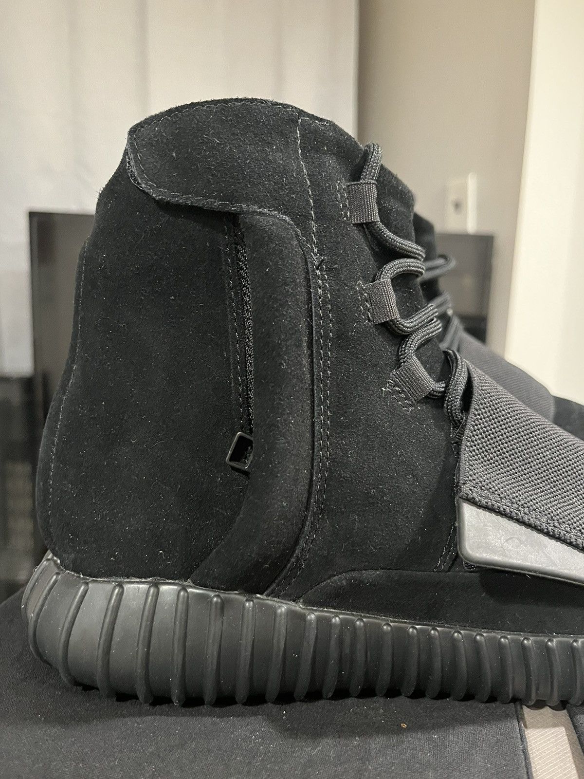 Adidas × Kanye West Yeezy 750 Size US 7 / EU 40 - 18 Thumbnail