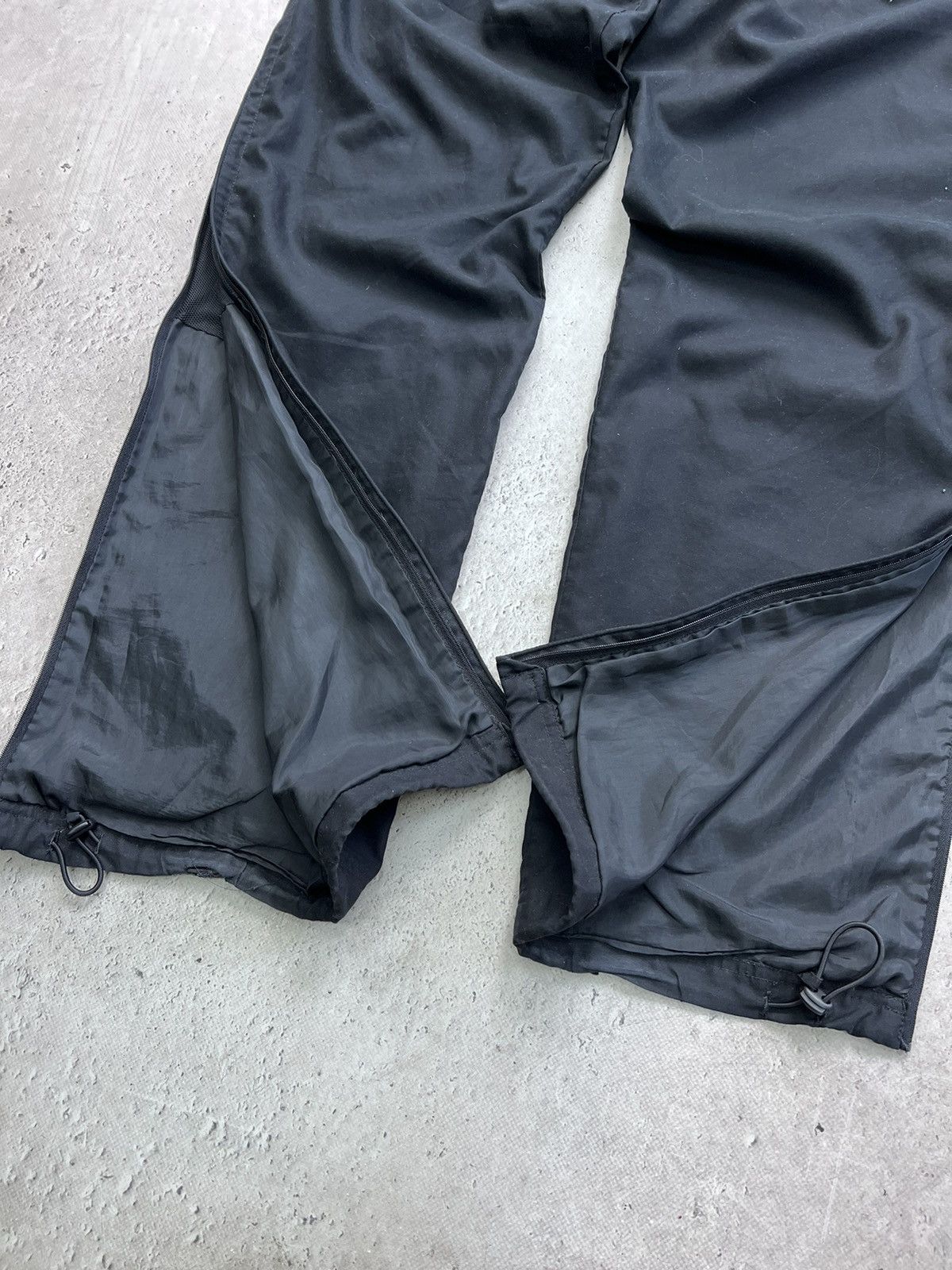 Adidas × Vintage Adidas Vintage Drill Y2K Adidas Drill Track Pants Nylon 90s Size US 32 / EU 48 - 3 Thumbnail