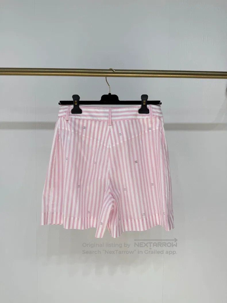 Chanel Chanel 24M Pink Striped Sequin Double C Shorts Size 42" / US 20 - 3 Thumbnail