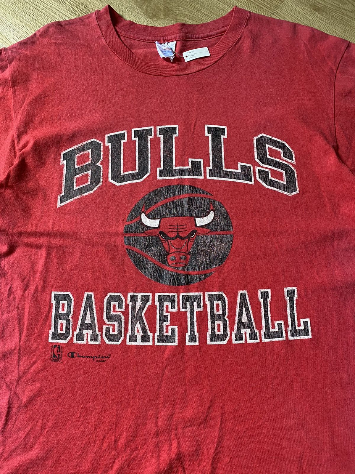 Champion × NBA × Vintage Vintage Champion Chicago Bulls Single Stitch Size US L / EU 52-54 / 3 - 4 Thumbnail