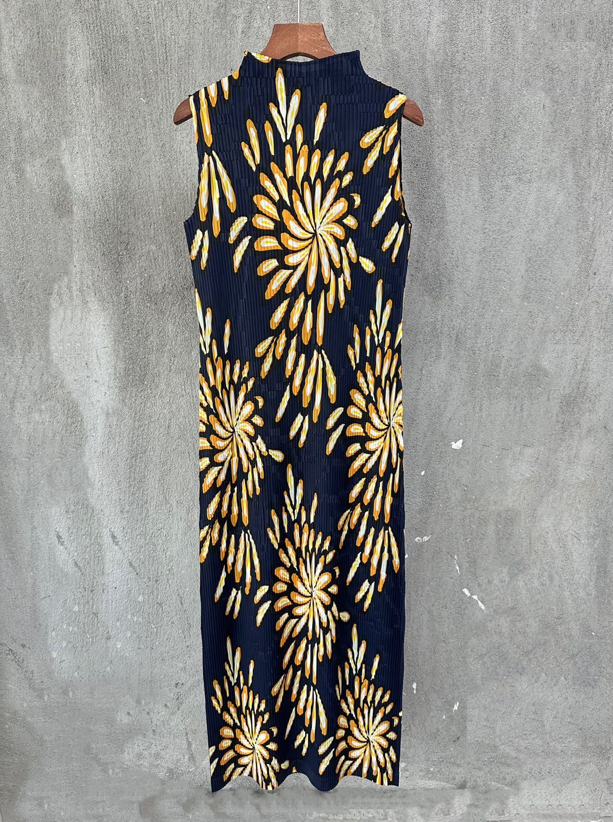 Issey Miyake × Vintage Gorgeous Fireworks Pleated Dress Size S / US 4 / IT 40 - 1 Thumbnail