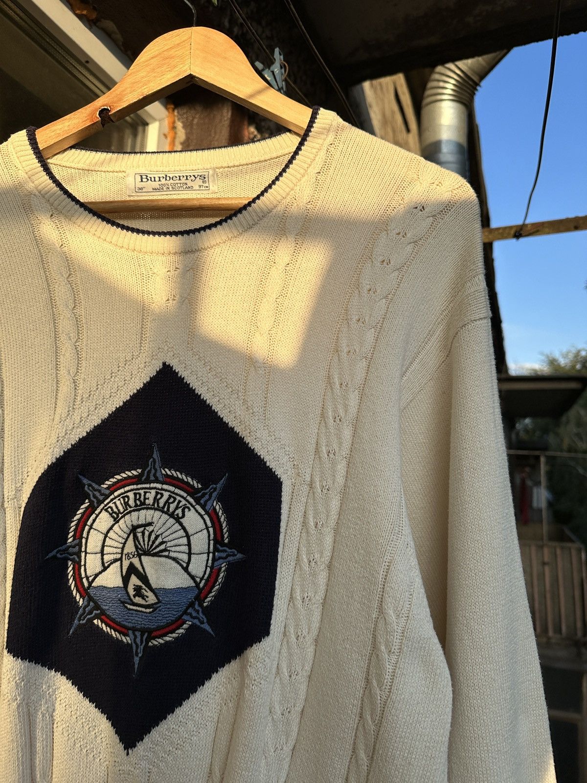 Burberry 90s Vintage Burberrys Big Logo Sweater Made In Scotland Size US L / EU 52-54 / 3 - 3 Thumbnail