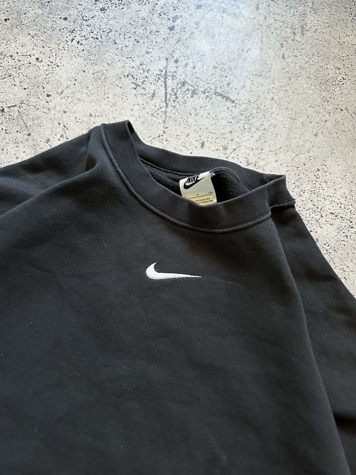 Nike Vintage Nike Center Swoosh Baggy Oversized Sweatshirt Y2K Size US XL / EU 56 / 4 - 2 Thumbnail