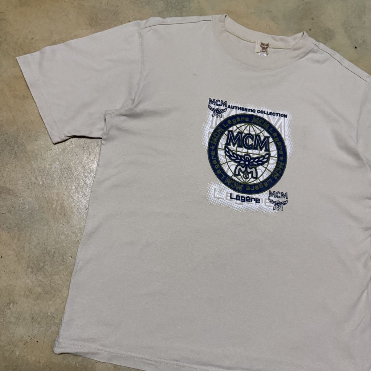 MCM MCM Big Logo T Shirt Size US L / EU 52-54 / 3 - 4 Thumbnail