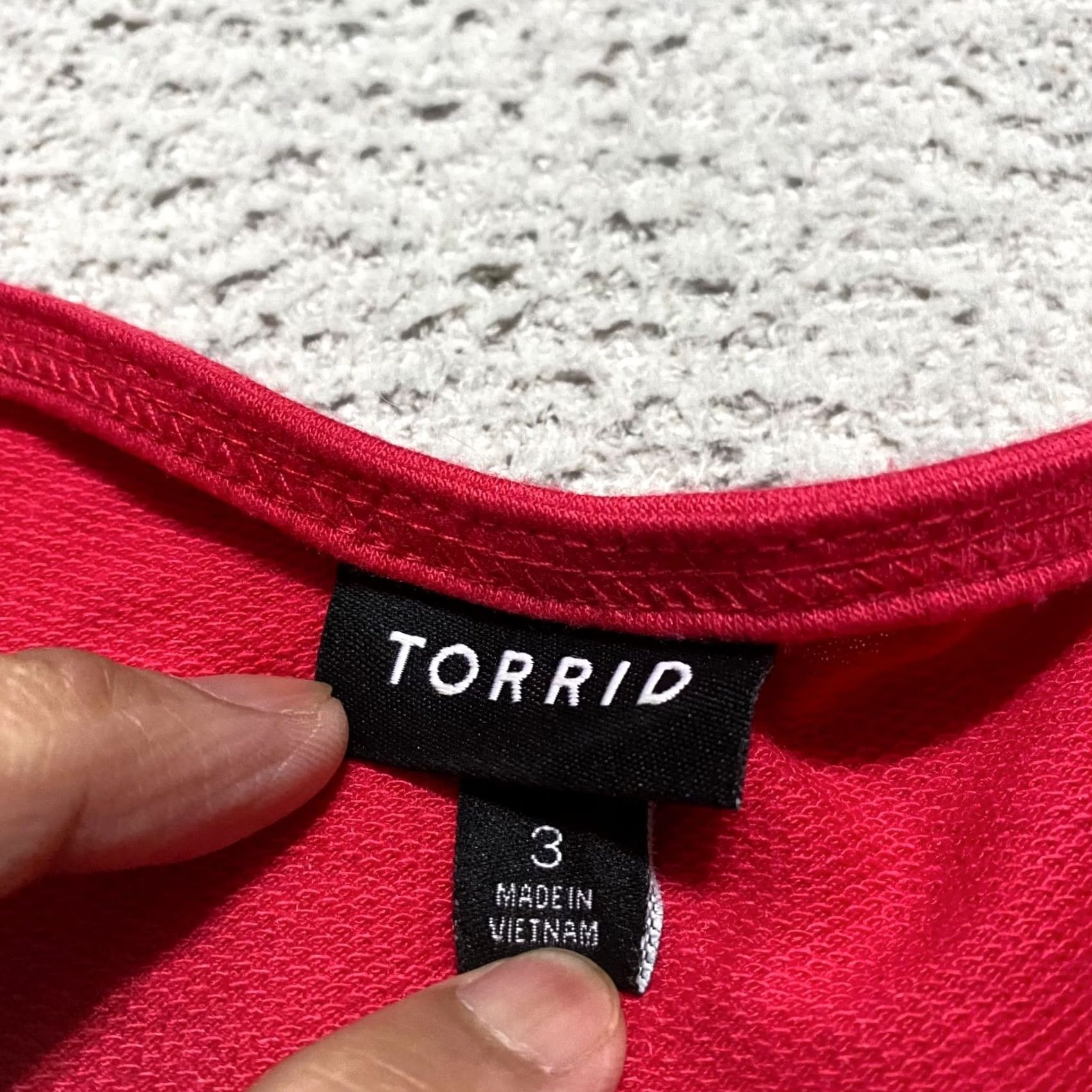 Torrid Torrid Sweatshirt Womens sz 3X Plus Pink Love Long Sleeve Lightweight Boatneck Size XXL / US 16-18 / IT 52-54 - 3 Thumbnail