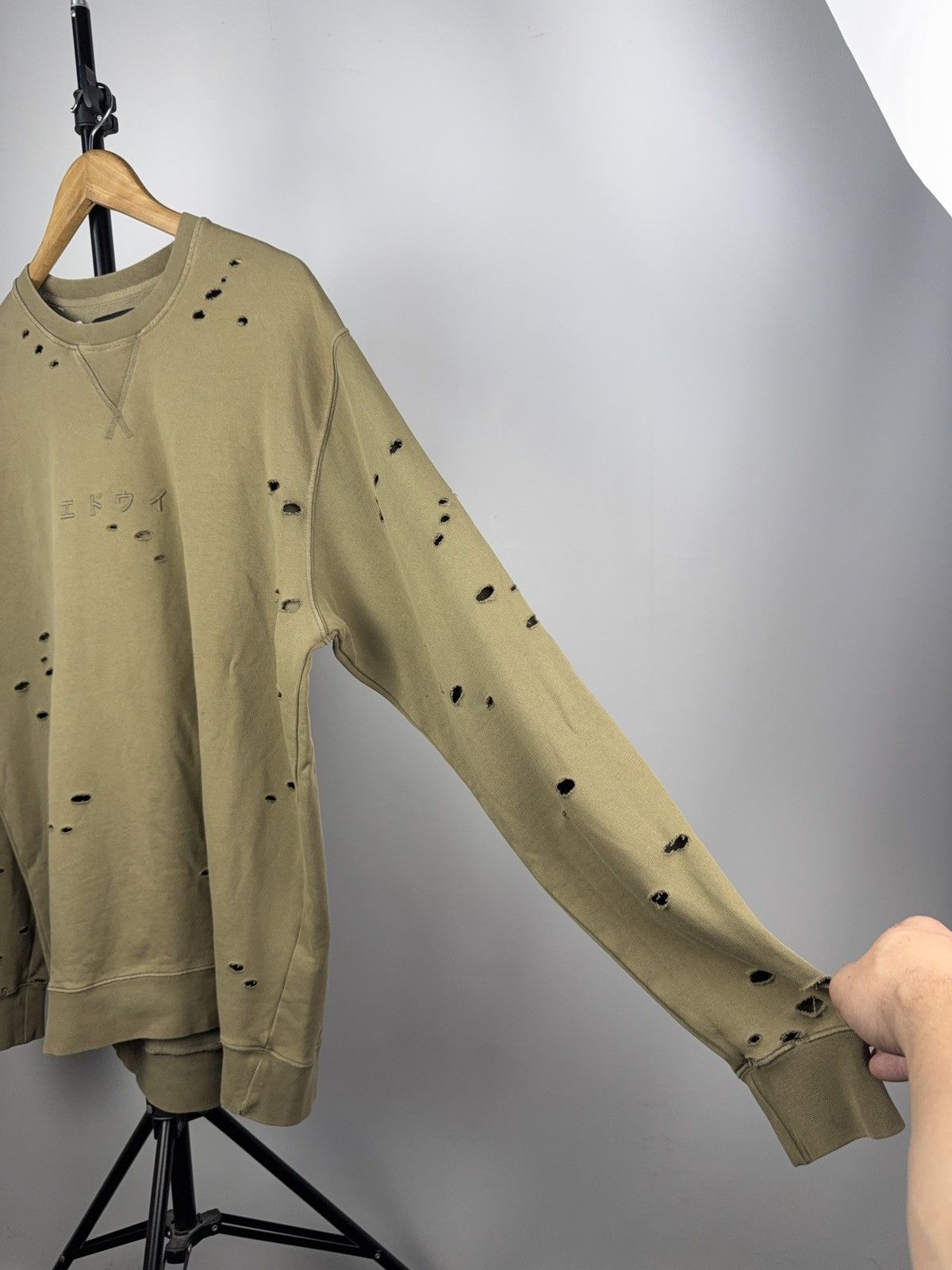 Edwin Distressed Y2K Retro Edwin Vintage style 90s Sweatshirt Size US L / EU 52-54 / 3 - 5 Thumbnail