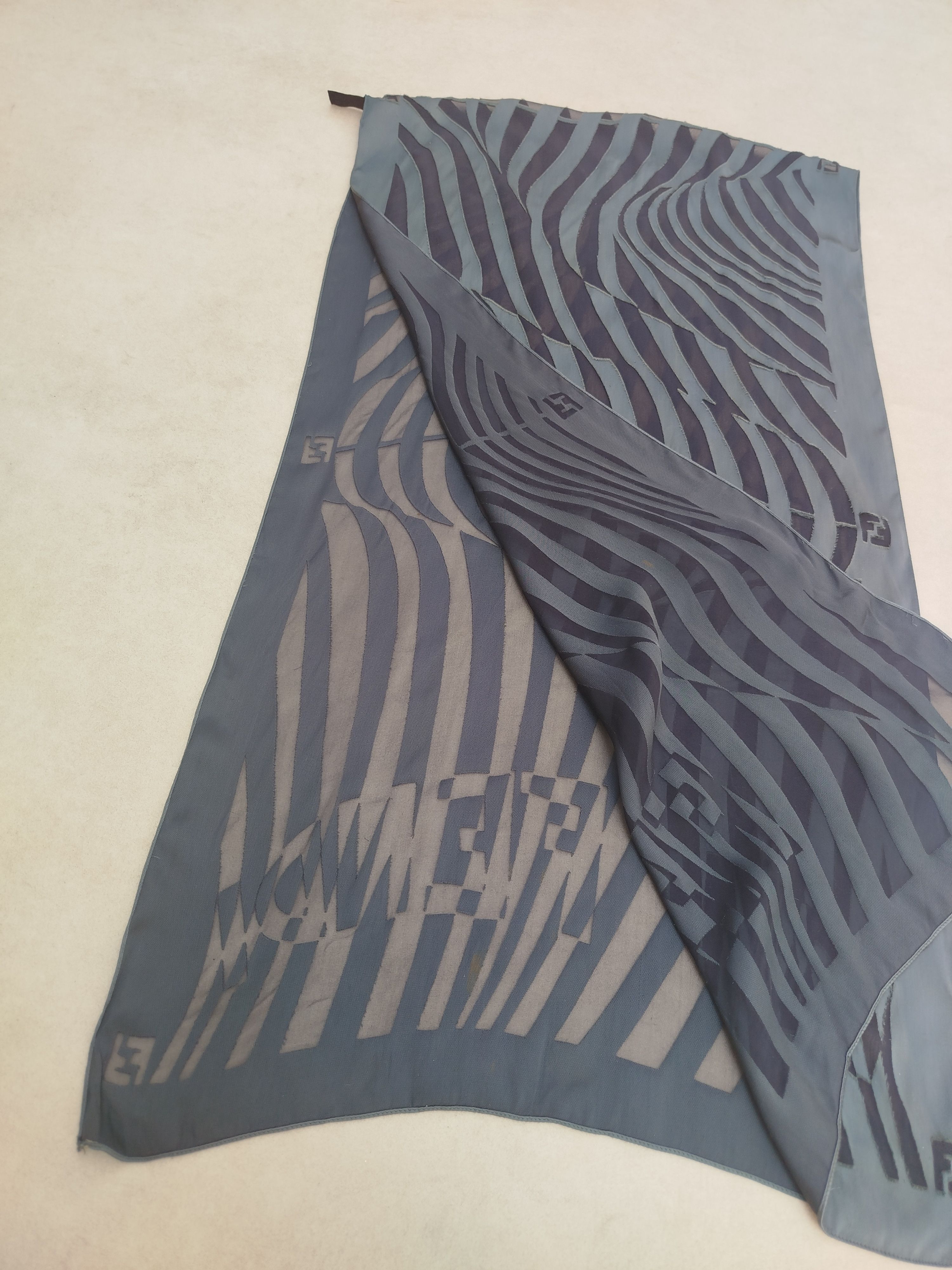 Fendi Fendi green silk rayon scarf Size ONE SIZE - 4 Thumbnail