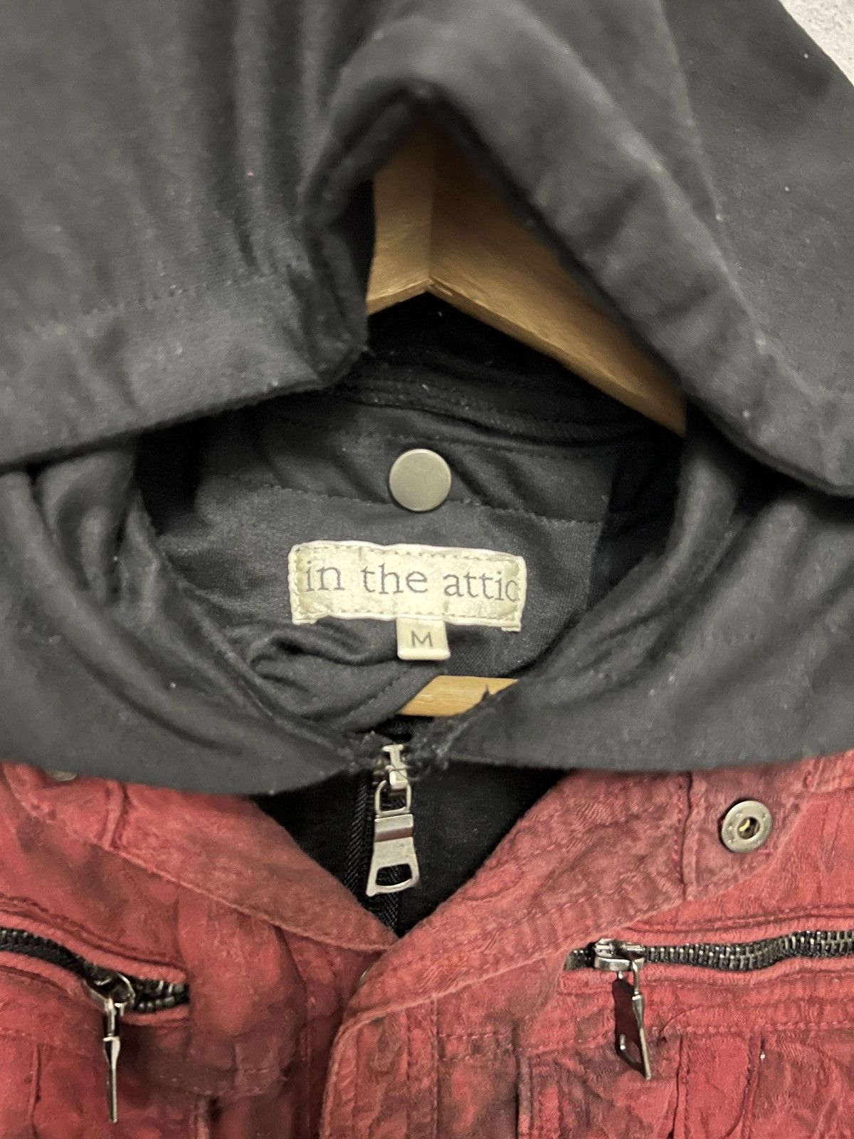 In The Attic 524. In The Attic Distressed Red Hooded Utility Shirt Size M / US 6-8 / IT 42-44 - 4 Thumbnail