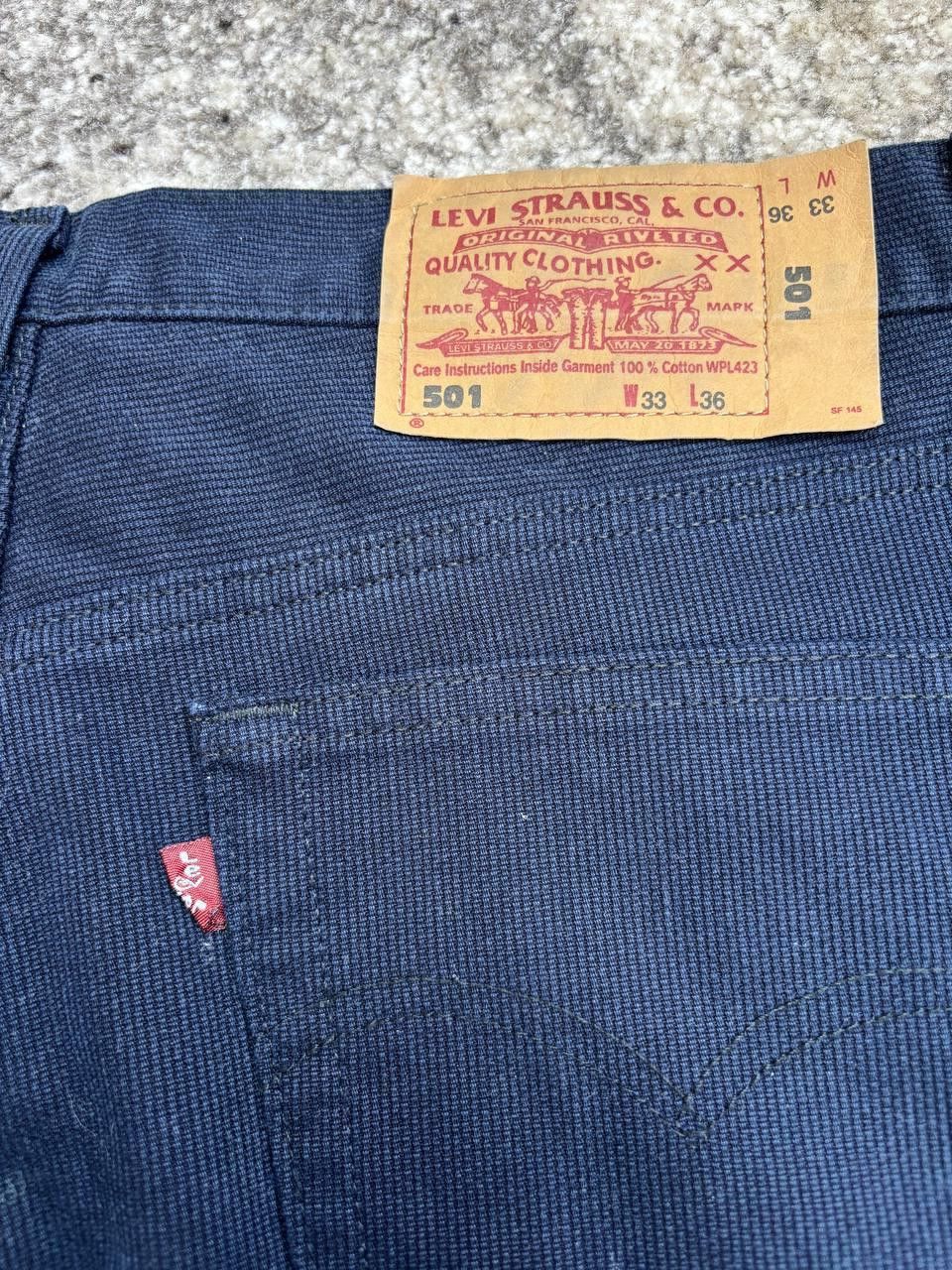 Levi's Rare Levi's 501 W33 Made in Italy Textured Navy Size US 33 - 11 Thumbnail