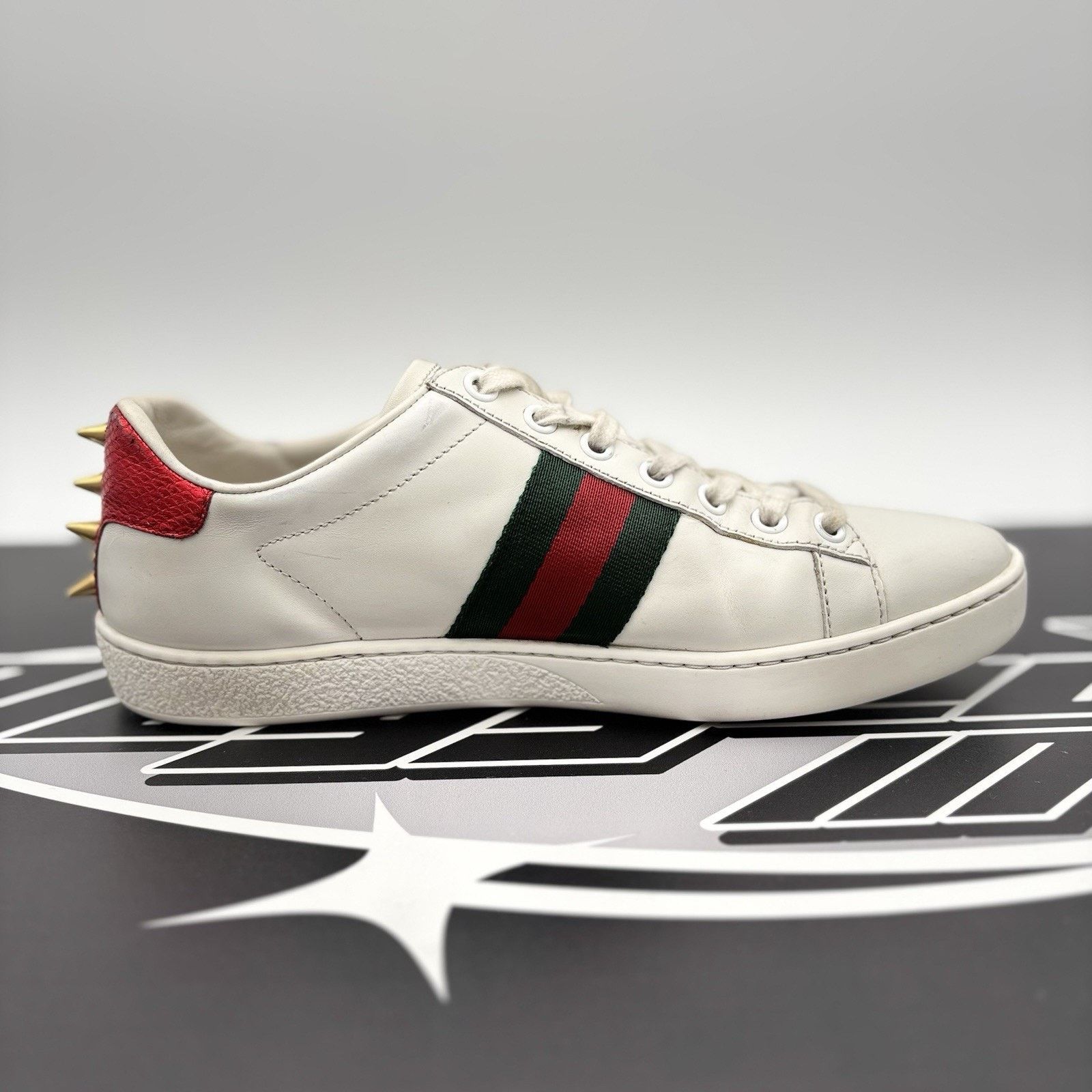 Gucci Gucci Ace Studded ' White, Pearls ' | GREAT CONDITION! Size US 6.5 / EU 39-40 - 13 Thumbnail
