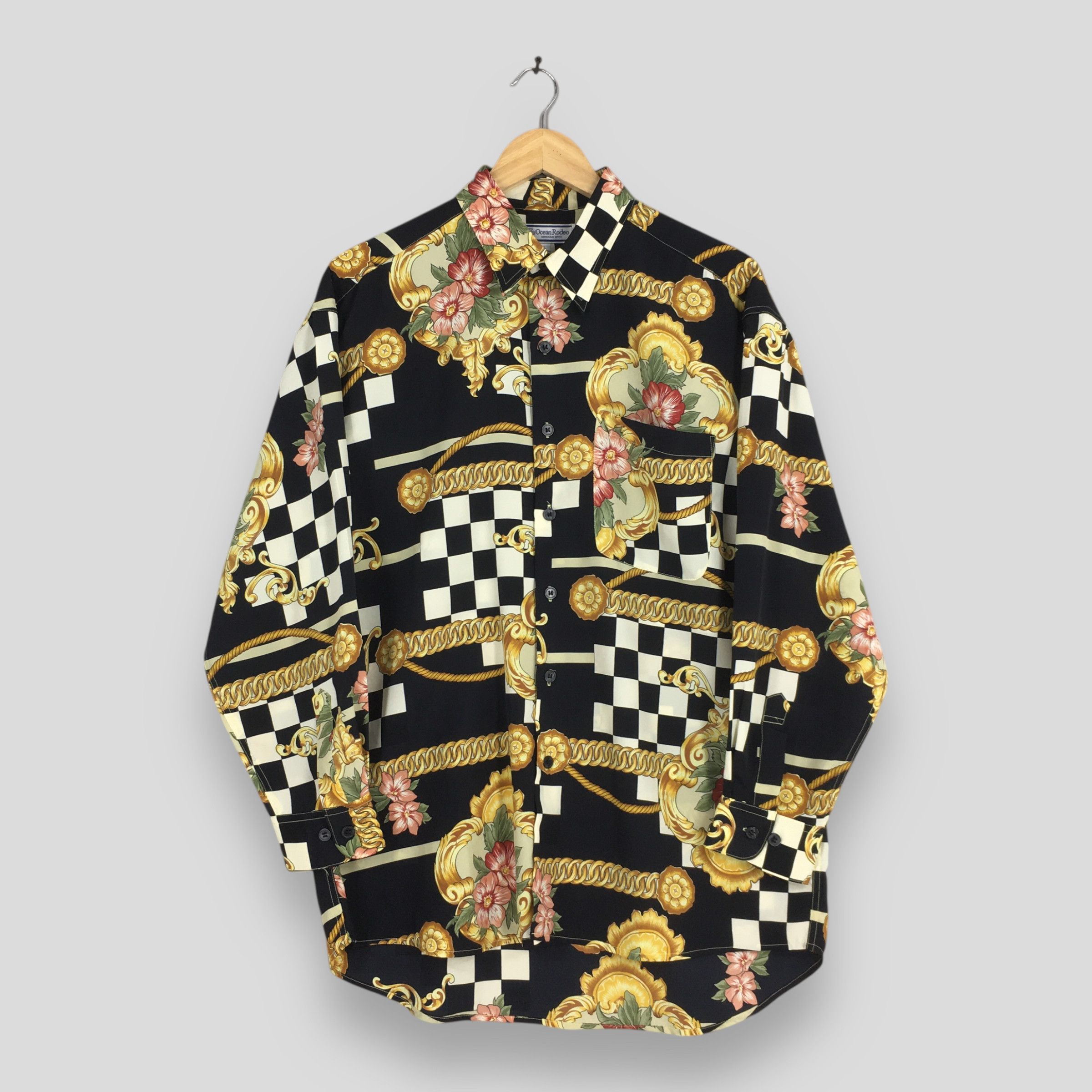 Vintage Vintage 90s Royalty Baroque Polyester Shirt Large Size US L / EU 52-54 / 3 - 1 Thumbnail