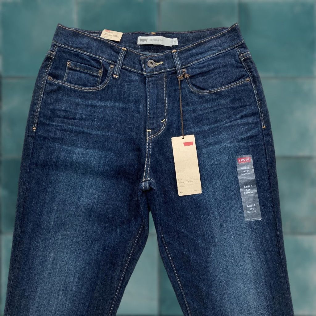 Levi's VINTAGE? No. Levi's 515 Jeans Womens 6 Bootcut Dark Blue Mid Rise Stretch Western Cowgirl Size 28" / US 6 / IT 42 - 1 Thumbnail