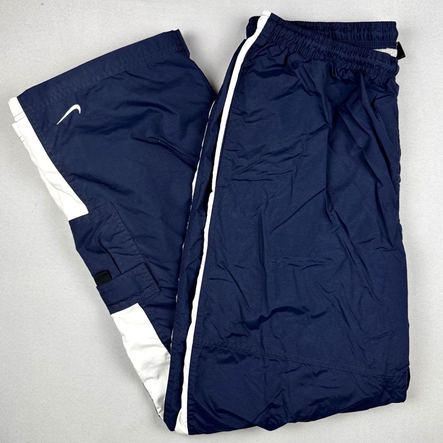 Nike VINTAGE Nike Nylon Track Pants Cargo Windbreaker Pants Mens L Blue Y2K 90s Size US 33 - 2 Thumbnail