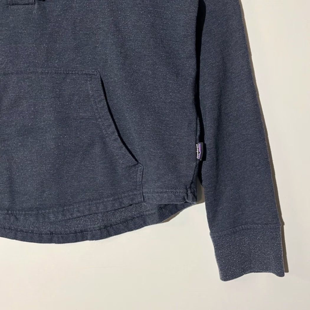 Patagonia VINTAGE? No. Patagonia Hoodie Pullover Henley Snap-T Blue Women's Size S Size S / US 4 / IT 40 - 2 Thumbnail