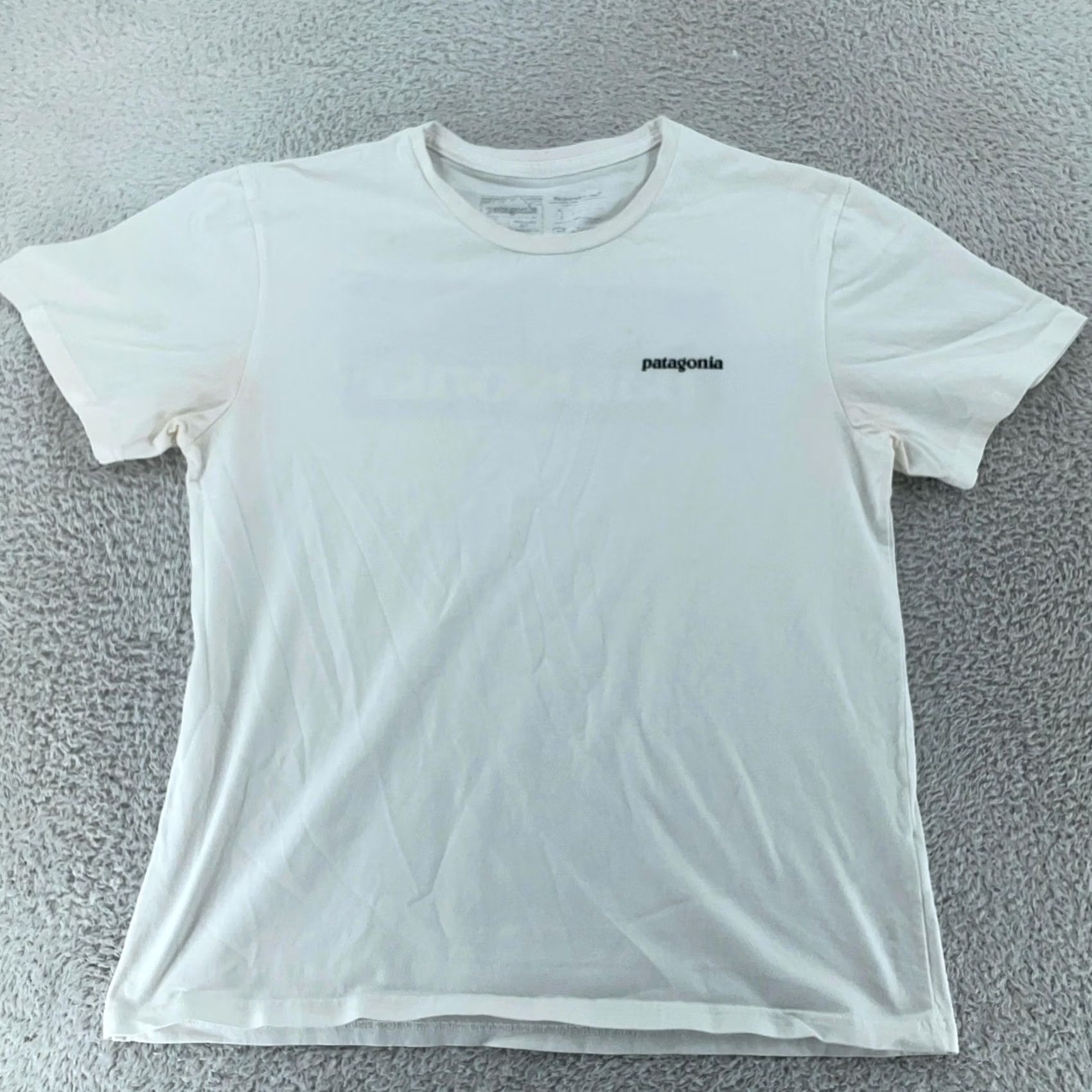 Patagonia Patagonia Shirt XS White Responsibili-Tee Logo Graphic Outdoors Mens Short Sleeve Crew Neck T-Shirt Cotton Polyester Size US XS / EU 42 / 0 - 3 Thumbnail