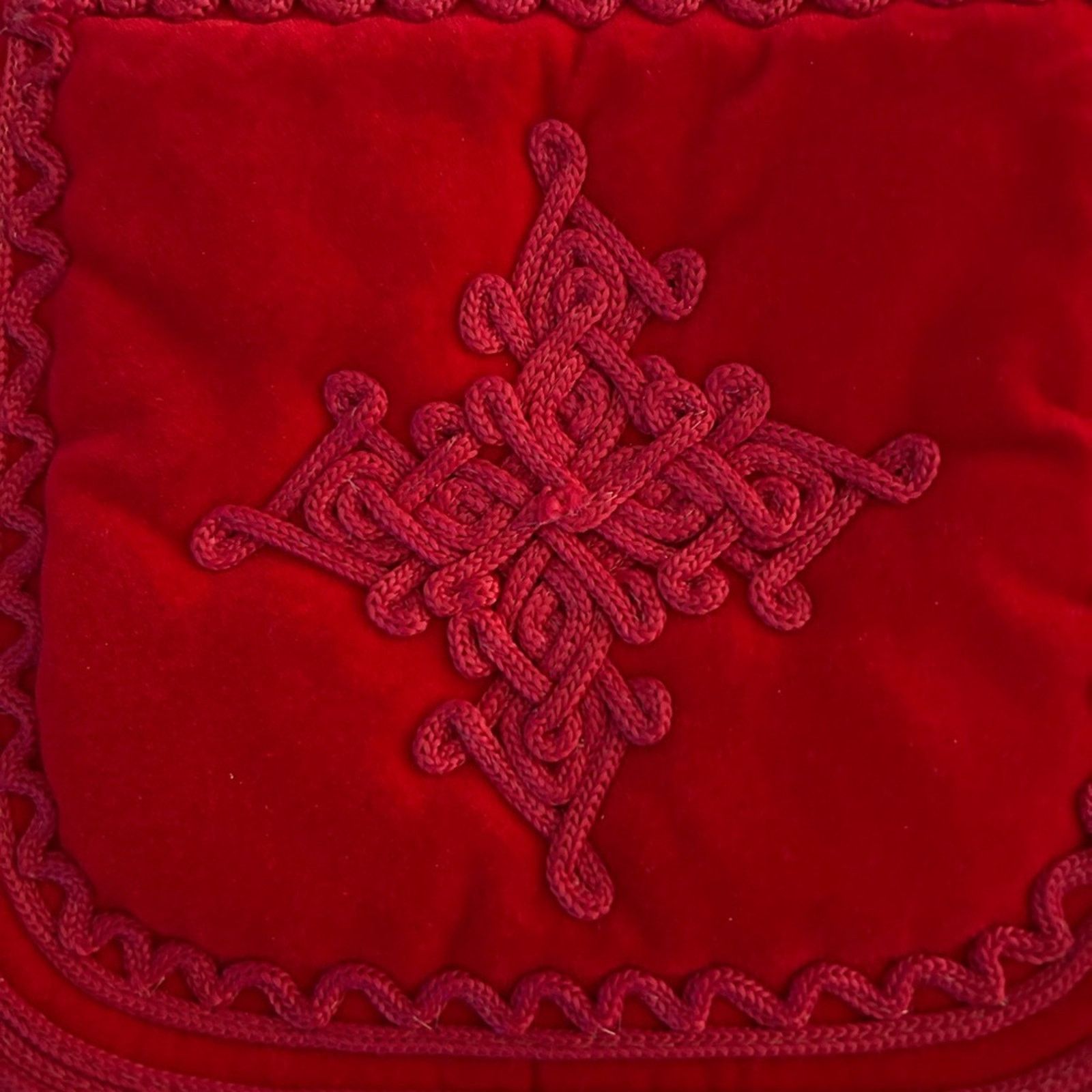 & Other Stories Morrocan Berber embroidered red velvet crossbody women’s bag Size ONE SIZE - 3 Thumbnail