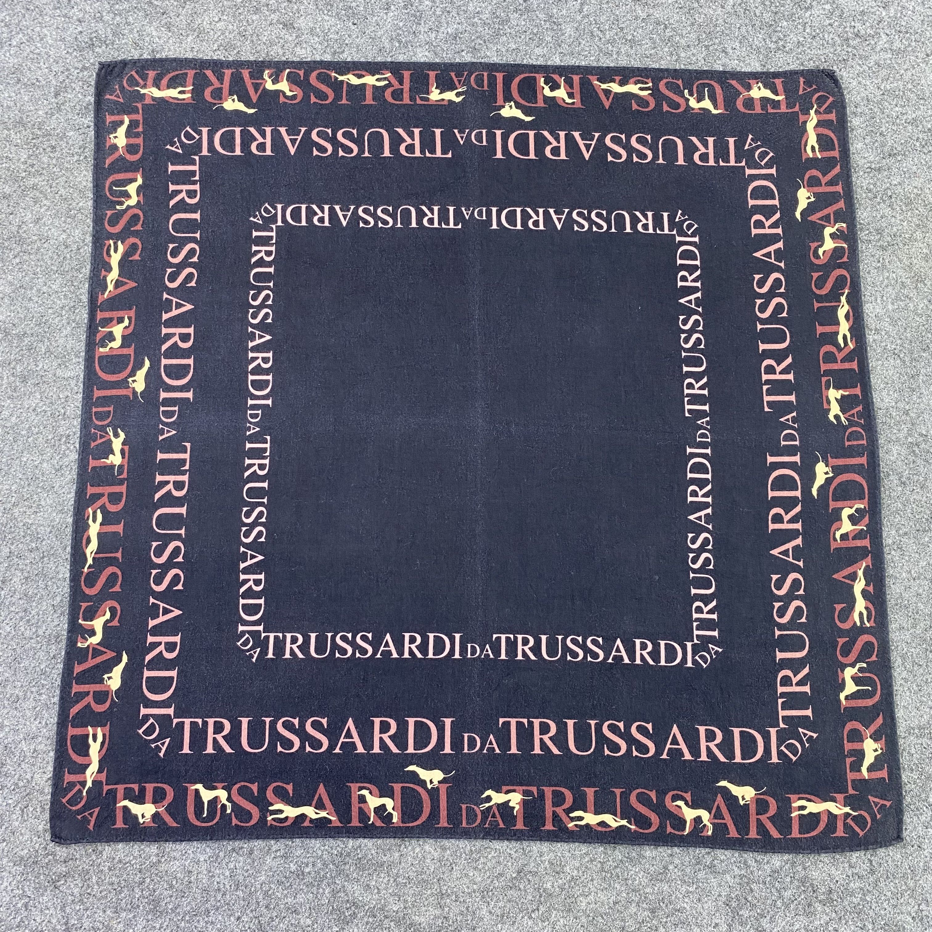 Trussardi Trussardi Handkerchief / Bandana / Neckerchief-B842 Size ONE SIZE - 3 Thumbnail