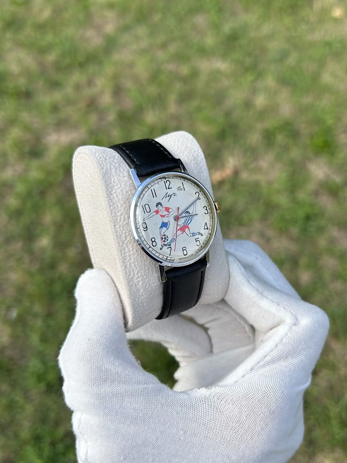 Vintage Vintage Watch Luch USSR Soviet Mechanical 1980s Size ONE SIZE - 6 Thumbnail