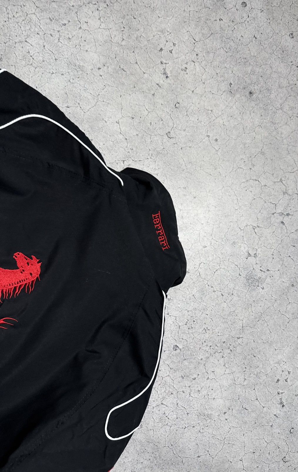 Ferrari Ferrari F1 Racing Bomber Jacket Hype Rare Big Logo Vintage Size US XL / EU 56 / 4 - 11 Thumbnail