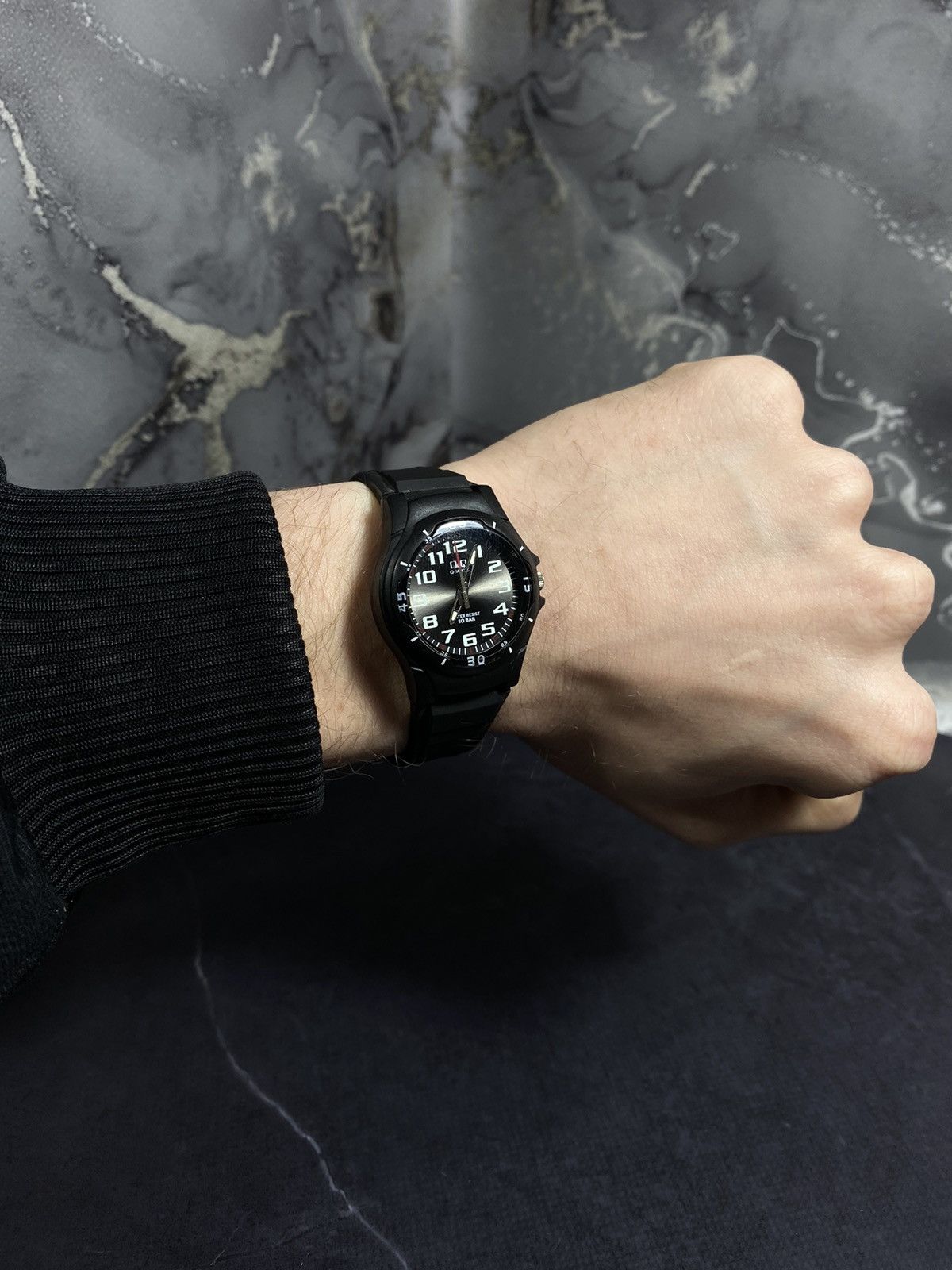 Japanese Brand × Vintage Q&Q Vintage 00s Military-Style Watch | 10BAR Water Resist Size ONE SIZE - 1 Thumbnail