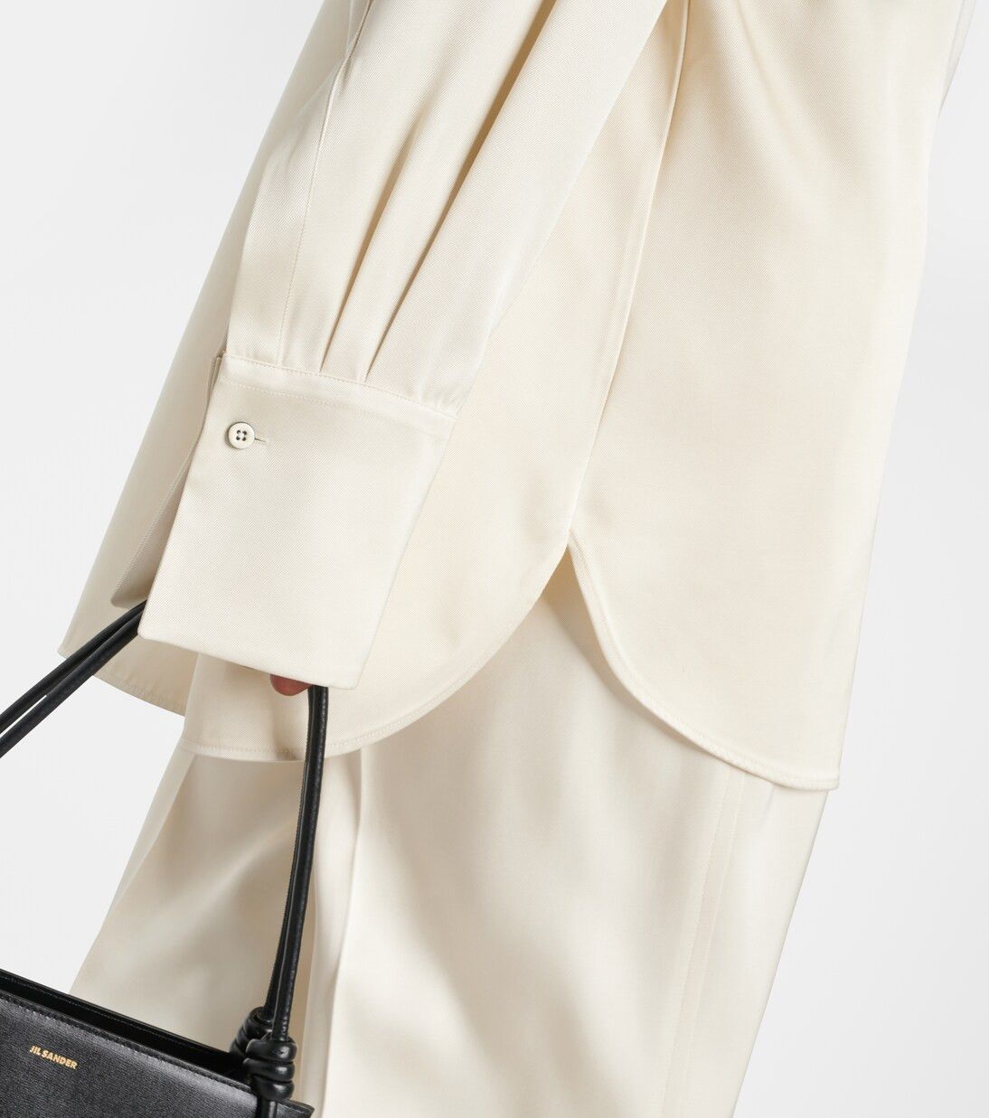 Jil Sander o1loc1c0426 Oversized Satin Shirt in Beige Size S / US 4 / IT 40 - 5 Thumbnail