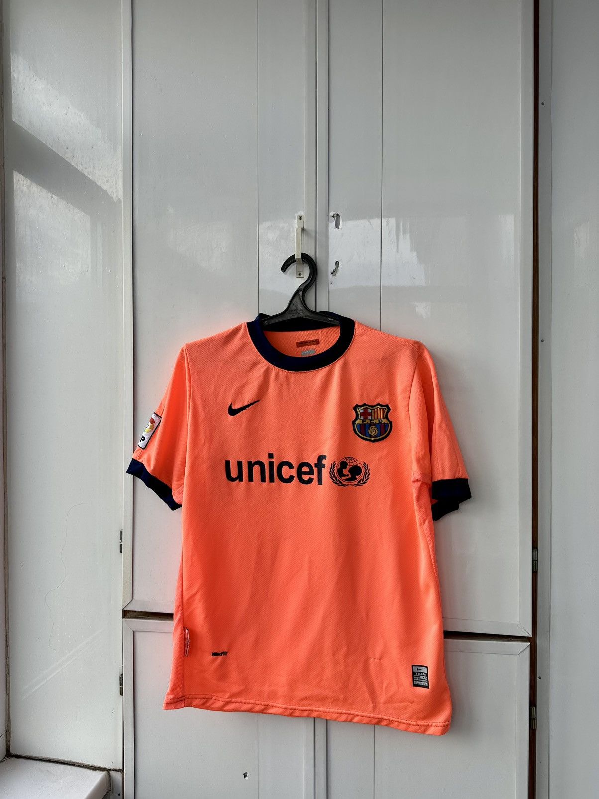 Nike Barcelona 2009 Jersey FCB Ibrahimovic Size US M / EU 48-50 / 2 - 3 Thumbnail