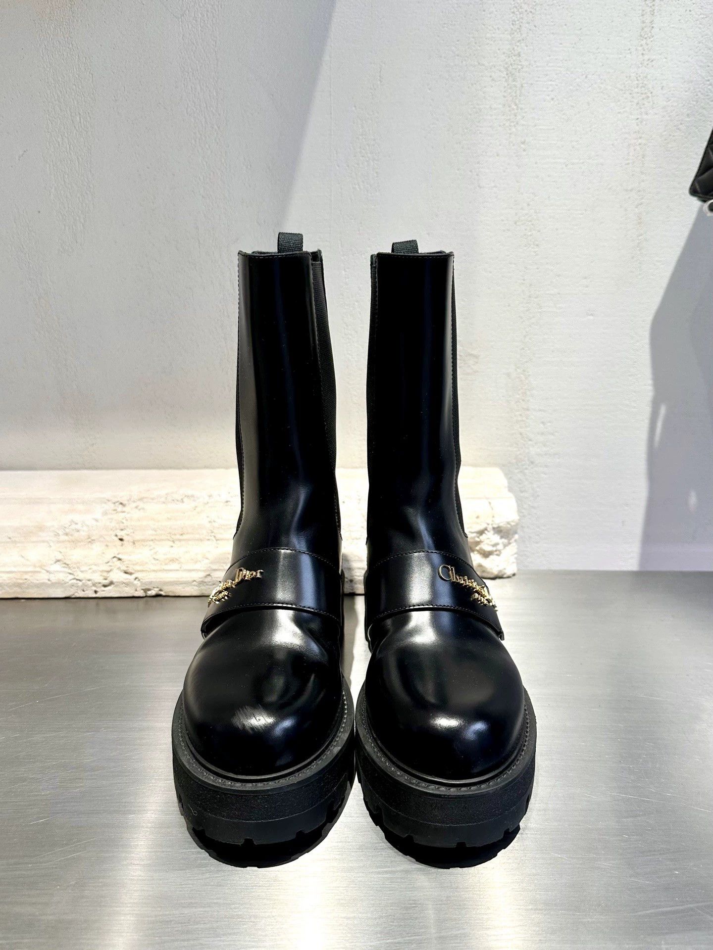 Dior Pre-Owned Black Short Plat Boot 36.5 Toe Scuff