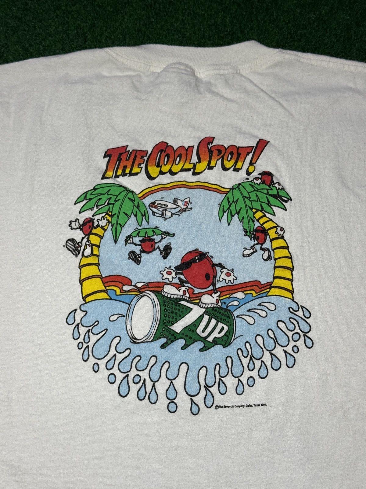 Vintage Vintage 90s Seven Up Cool Spot Retro Soda Pop Promo T Shirt Size US XL / EU 56 / 4 - 2 Thumbnail