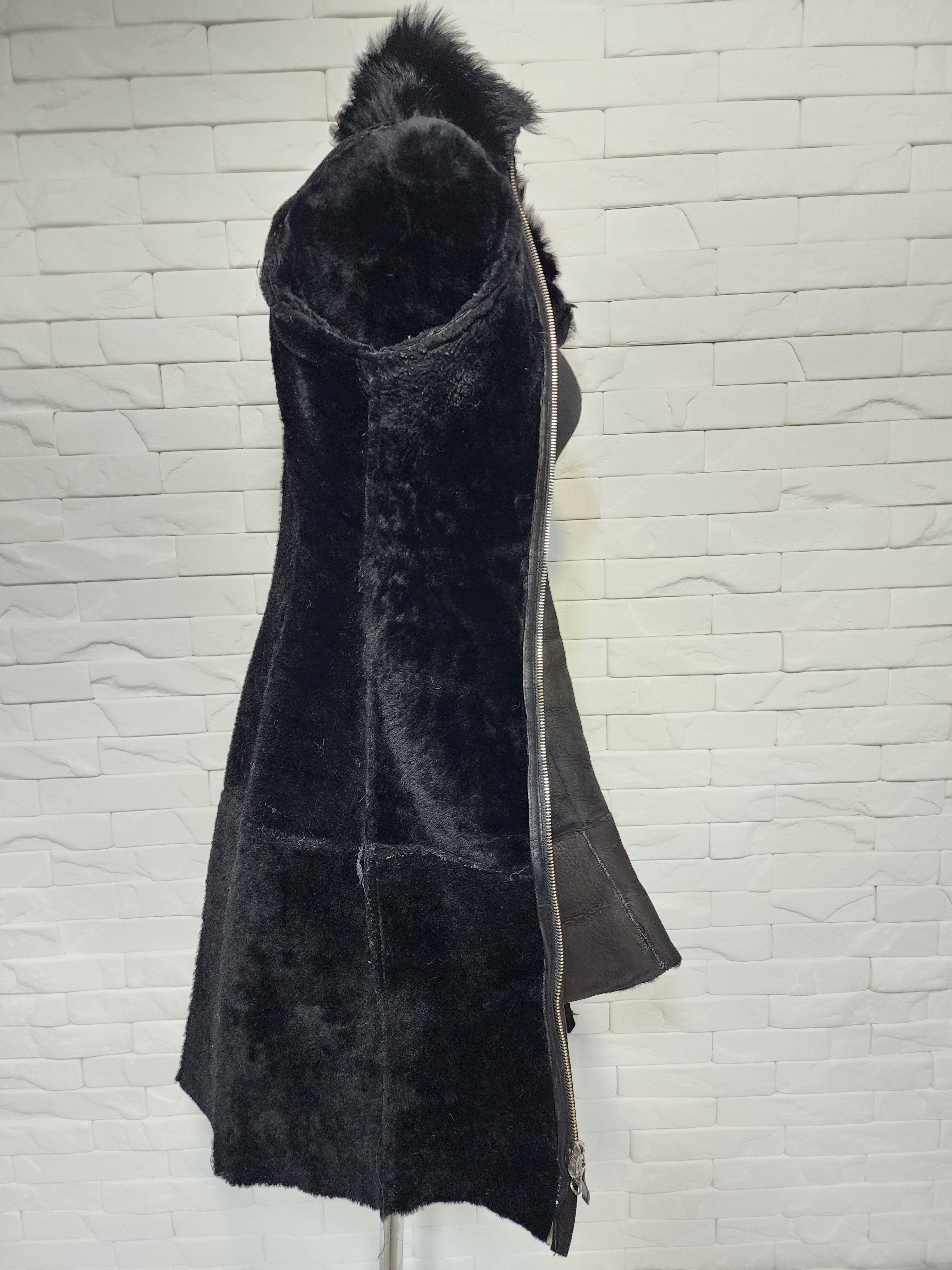 Genuine Leather Black Sheepskin Coat: Genuine Fur, Metal Zipper Size S / US 4 / IT 40 - 10 Thumbnail