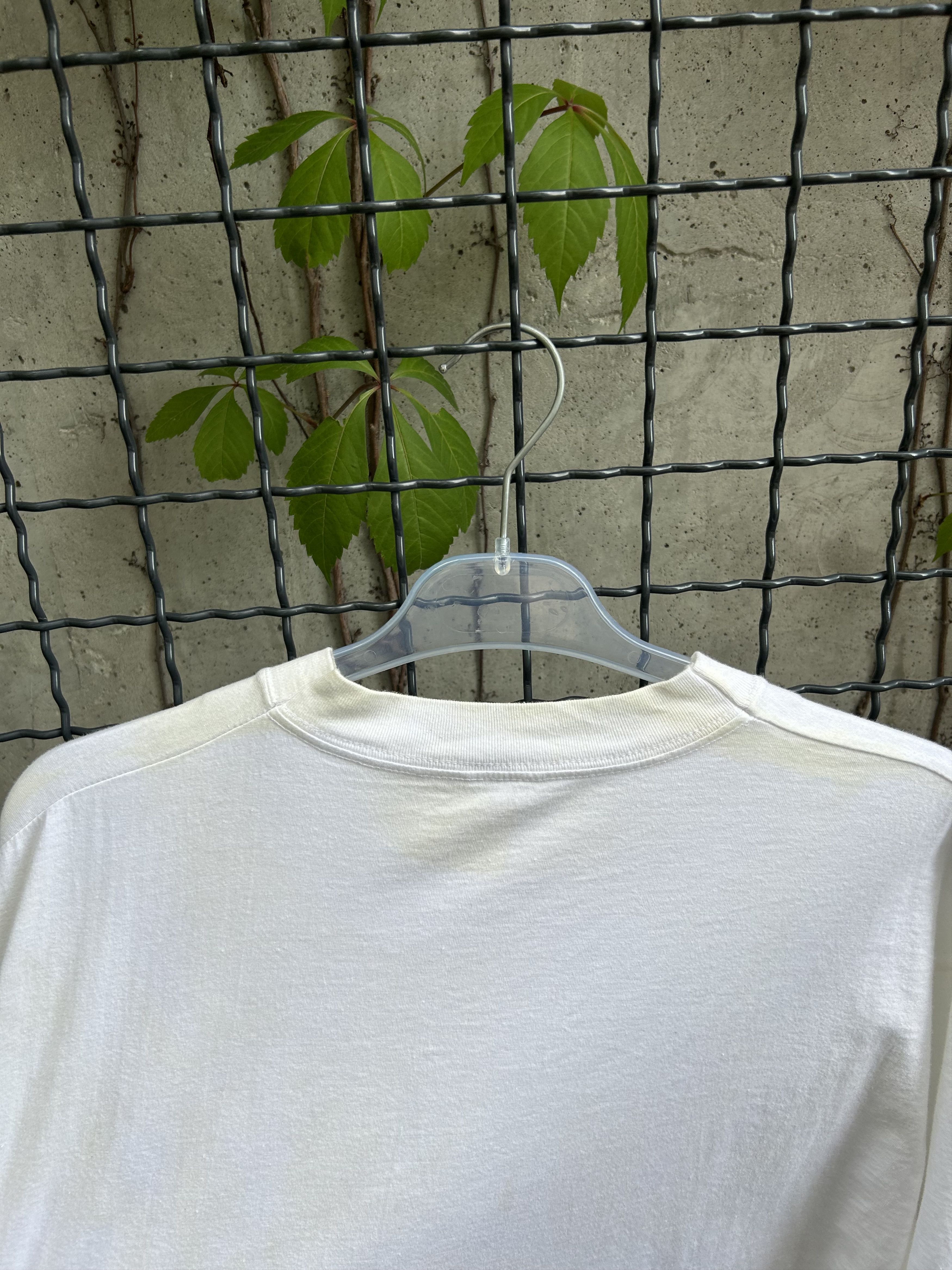 Playstation Vintage 90s Tomb Raider 2 Lara Croft Game T-shirt Size US L / EU 52-54 / 3 - 15 Thumbnail