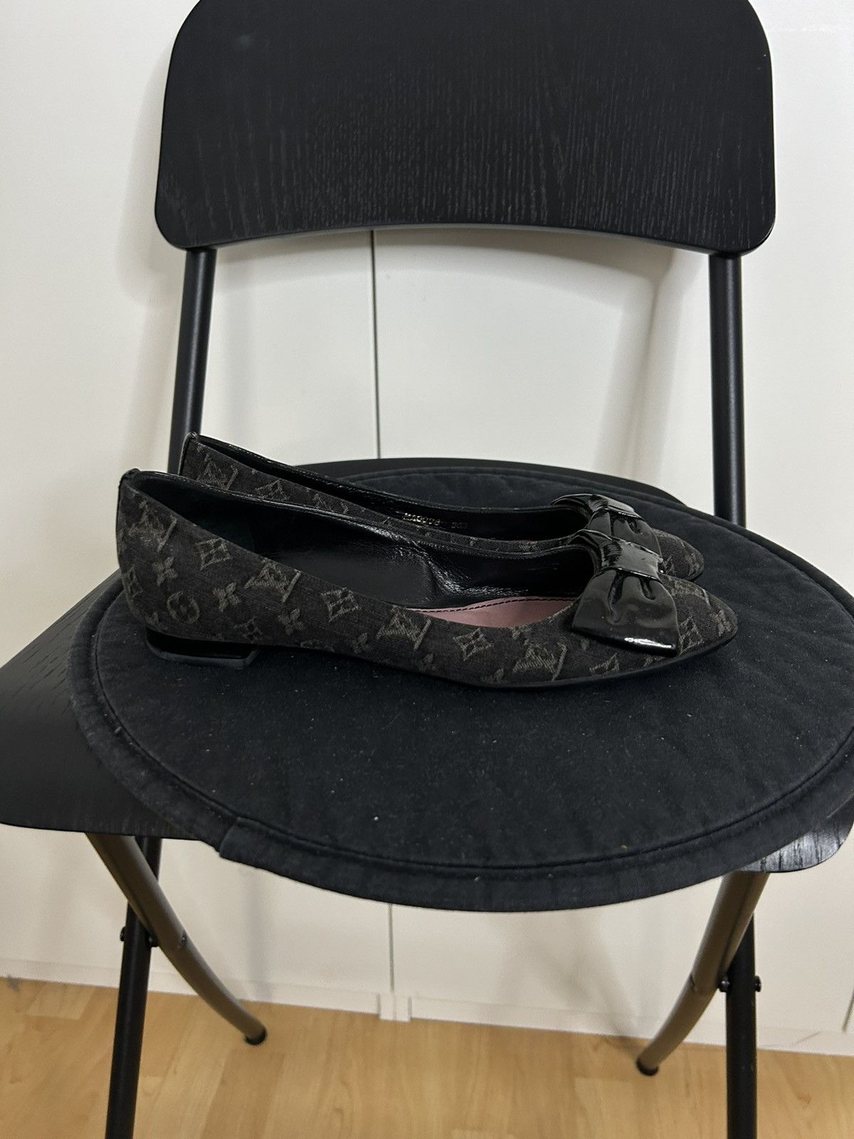 Louis Vuitton × Vintage LOUIS VUITTON BALLET FLATS SHOES Size US 6.5 / IT 36.5 - 1 Thumbnail