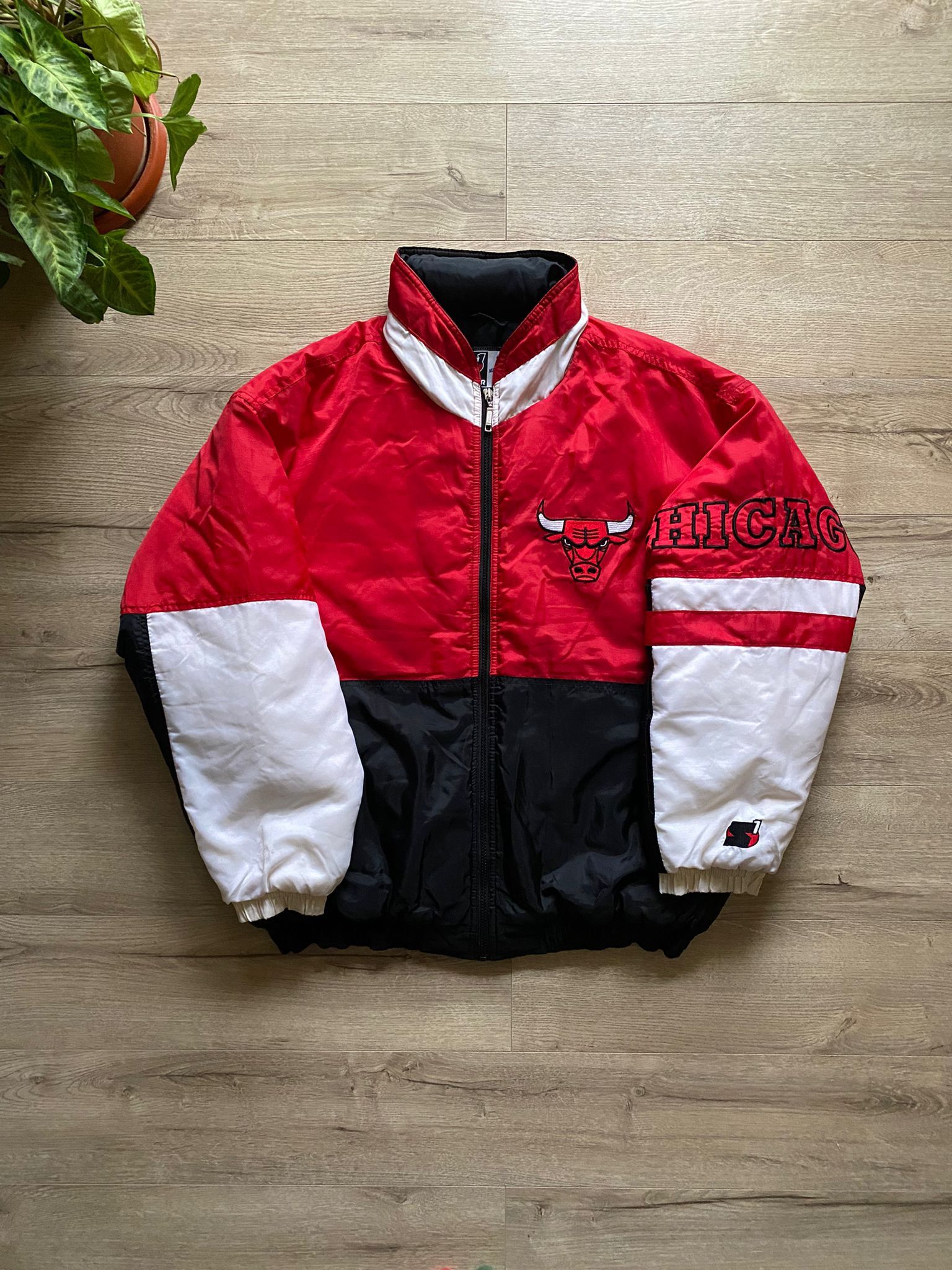 Starter 90s vintage Starter x NBA x Chicago Bulls bomber jacket Size US L / EU 52-54 / 3 - 1 Thumbnail