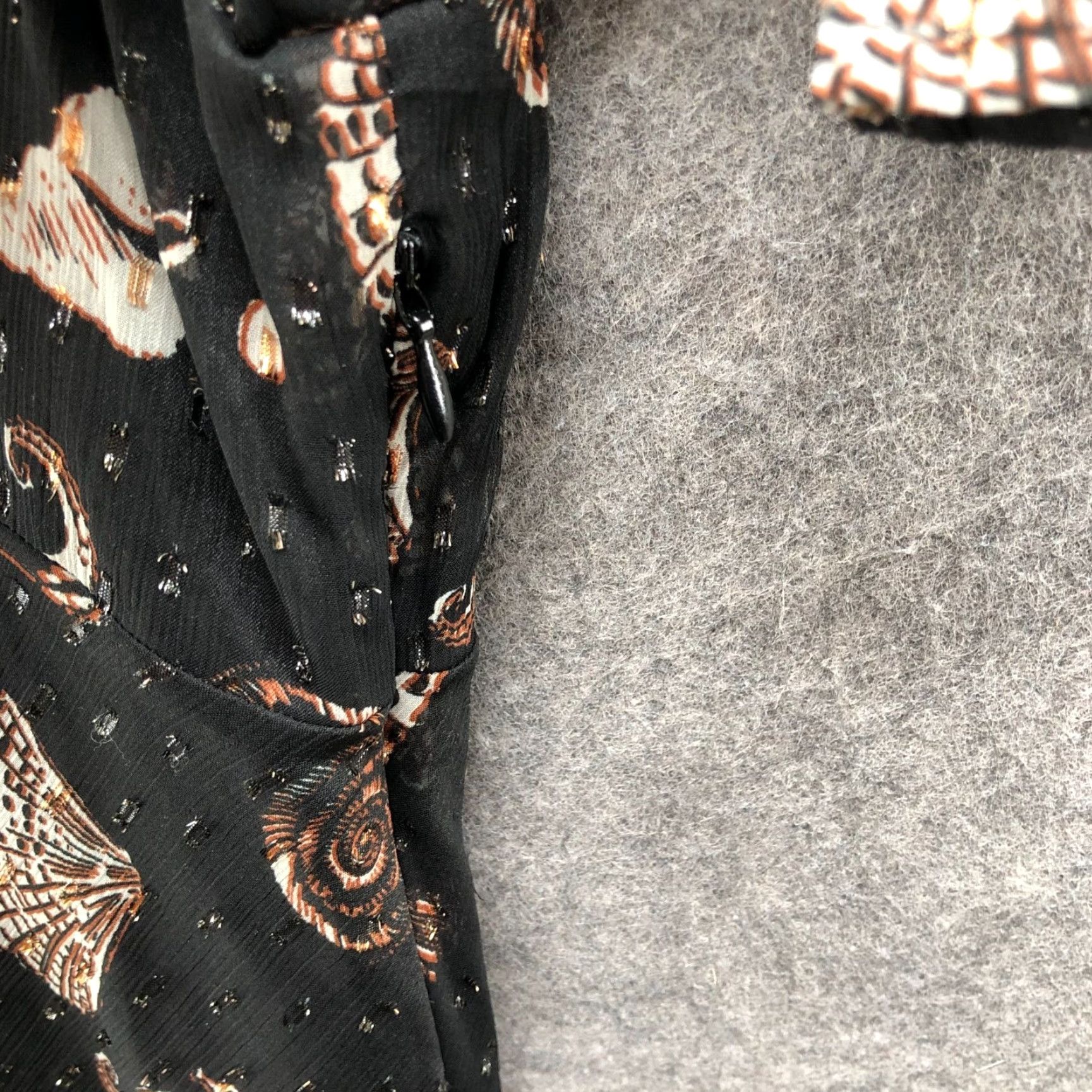 Loft VINTAGE Loft Flutter Sleeve Midi Dress 6P Black V-Neck Seashell Print A-Line Metallic Size M / US 6-8 / IT 42-44 - 5 Thumbnail