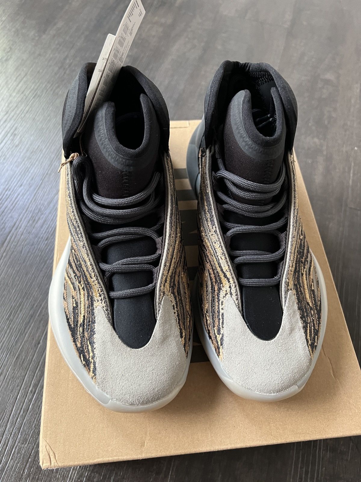 Adidas × Yeezy Adidas Yeezy Quantum Size US 8 / EU 41 - 7 Thumbnail