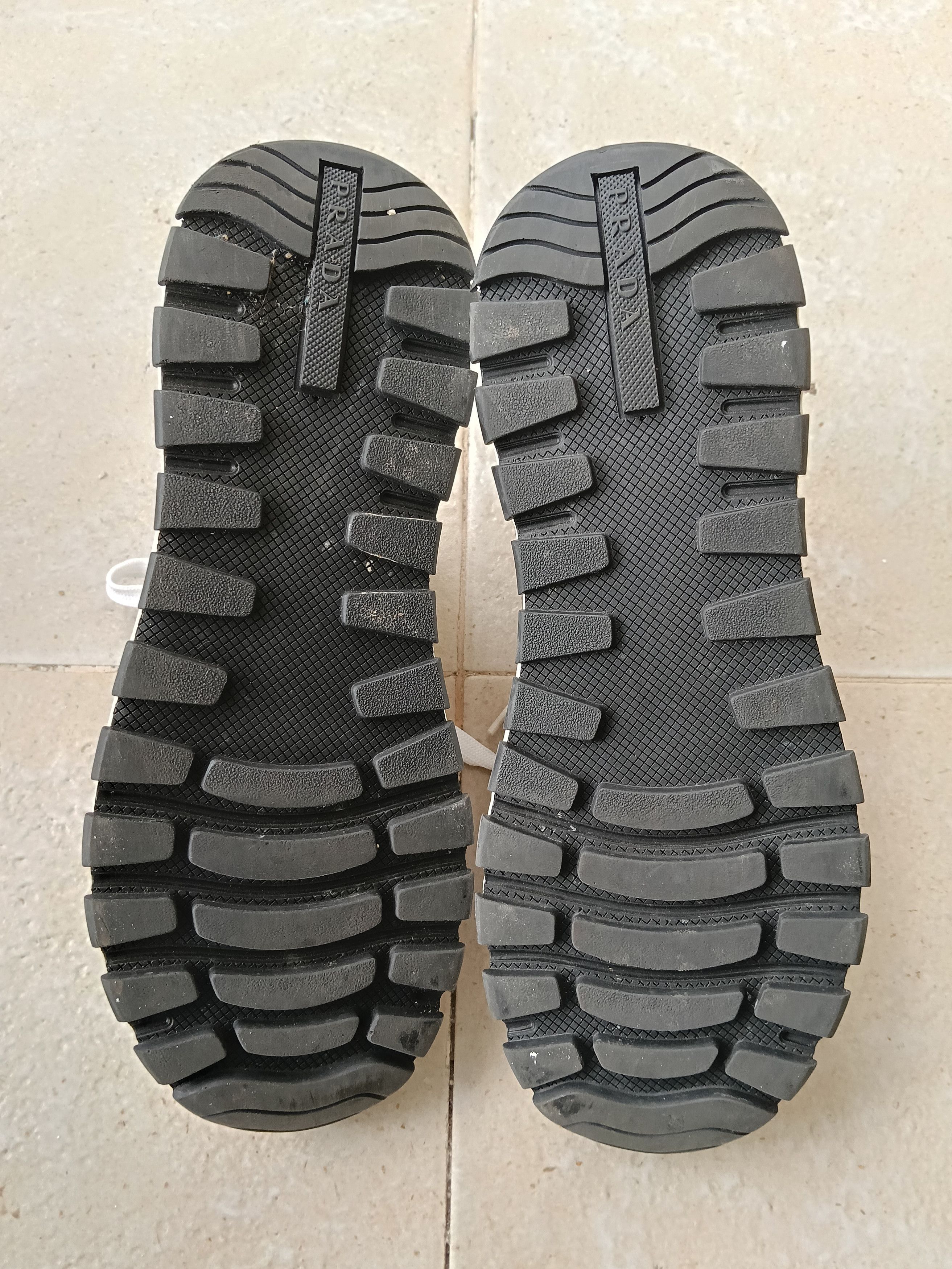 Prada Prada prax 01white black leather sneakers Size US 8.5 / EU 41-42 - 13 Thumbnail