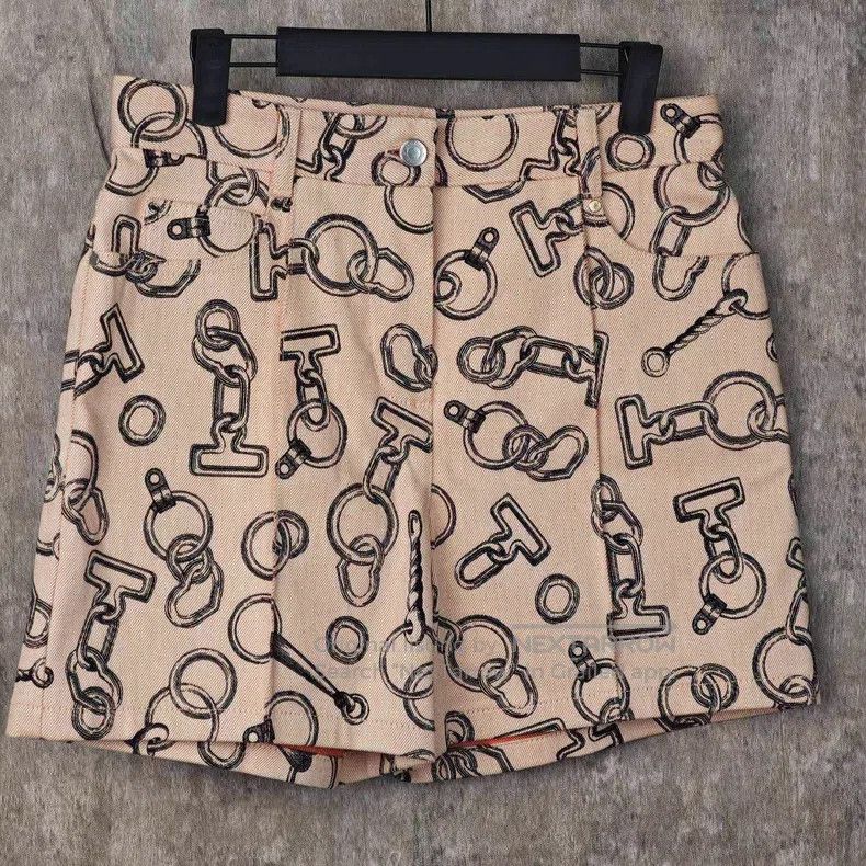 Hermes Hermes Pink denim shorts Size 24" / US 00 / IT 34 - 2 Thumbnail