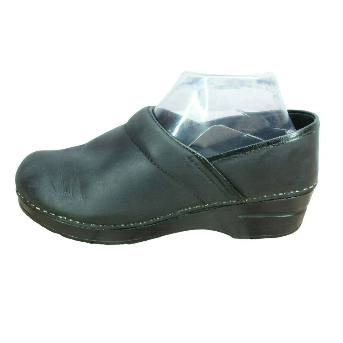 Dansko Dansko Women's Black Matte Stapled Comfort Nursing Clogs Size US 9 / IT 39 - 2 Thumbnail